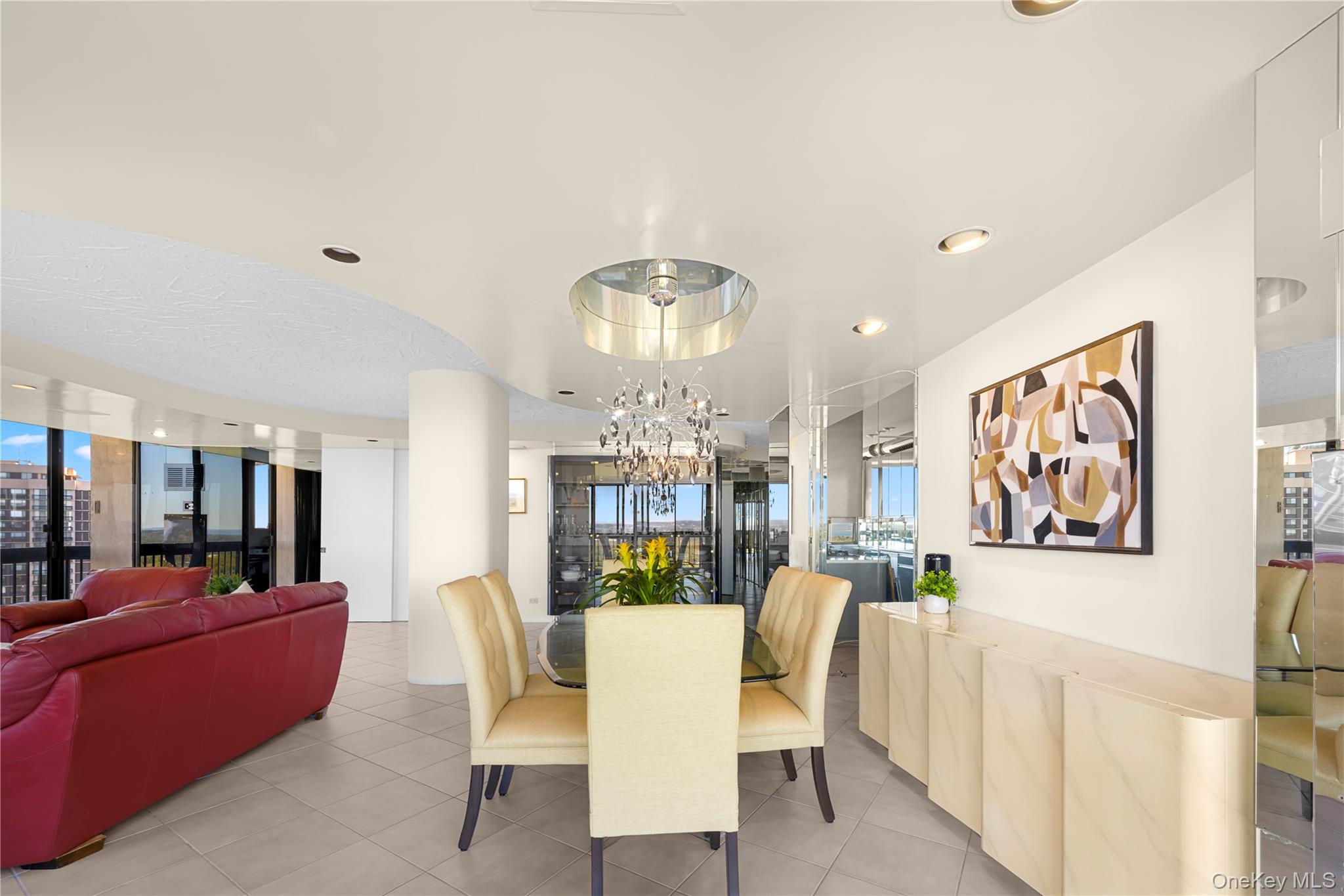 #19 photo, 269-10 Grand Central Parkway, クイーンズ区 Floral Park , NY 11005