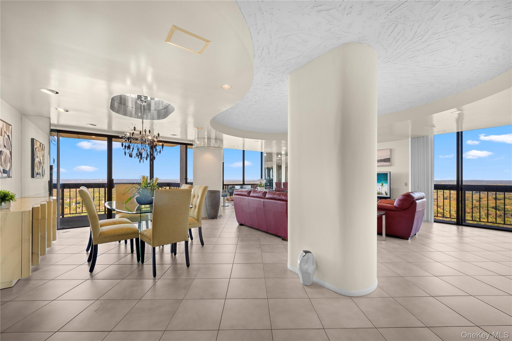 #20 photo, 269-10 Grand Central Parkway, クイーンズ区 Floral Park , NY 11005