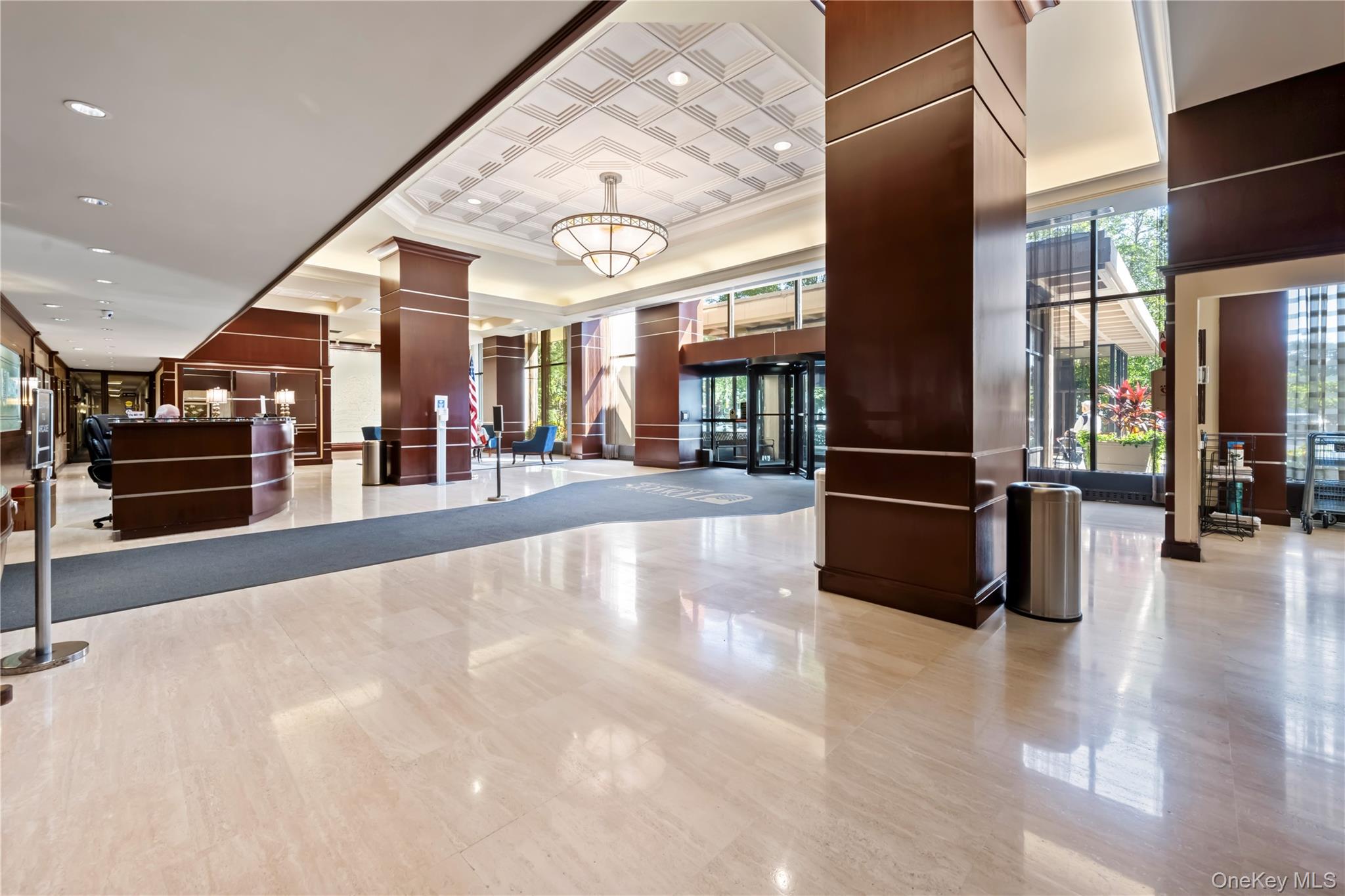 #4 photo, 269-10 Grand Central Parkway, クイーンズ区 Floral Park , NY 11005