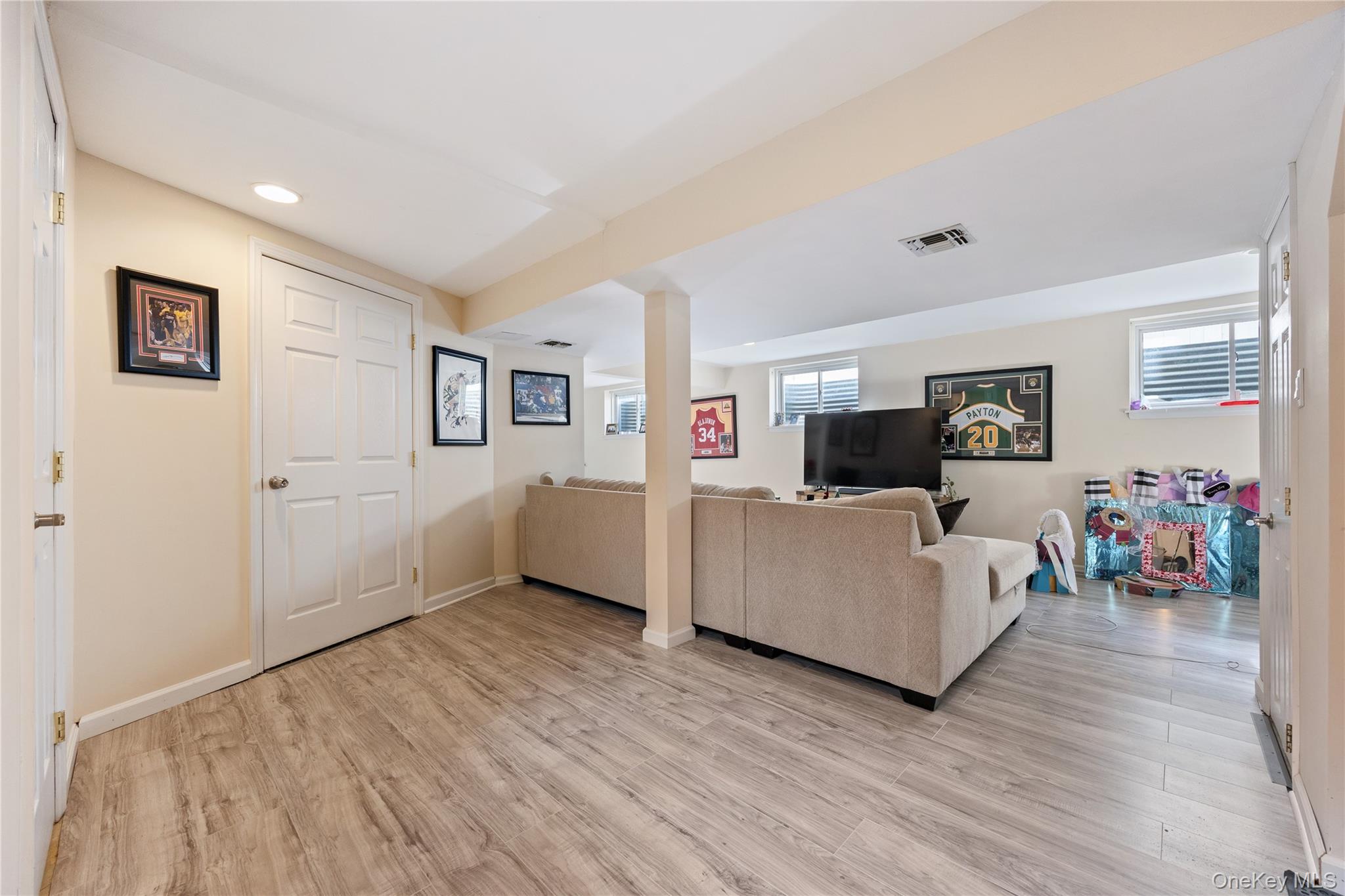 #13 photo, 22 Dunwood Road, ナッソー郡 Port Washington , NY 11050