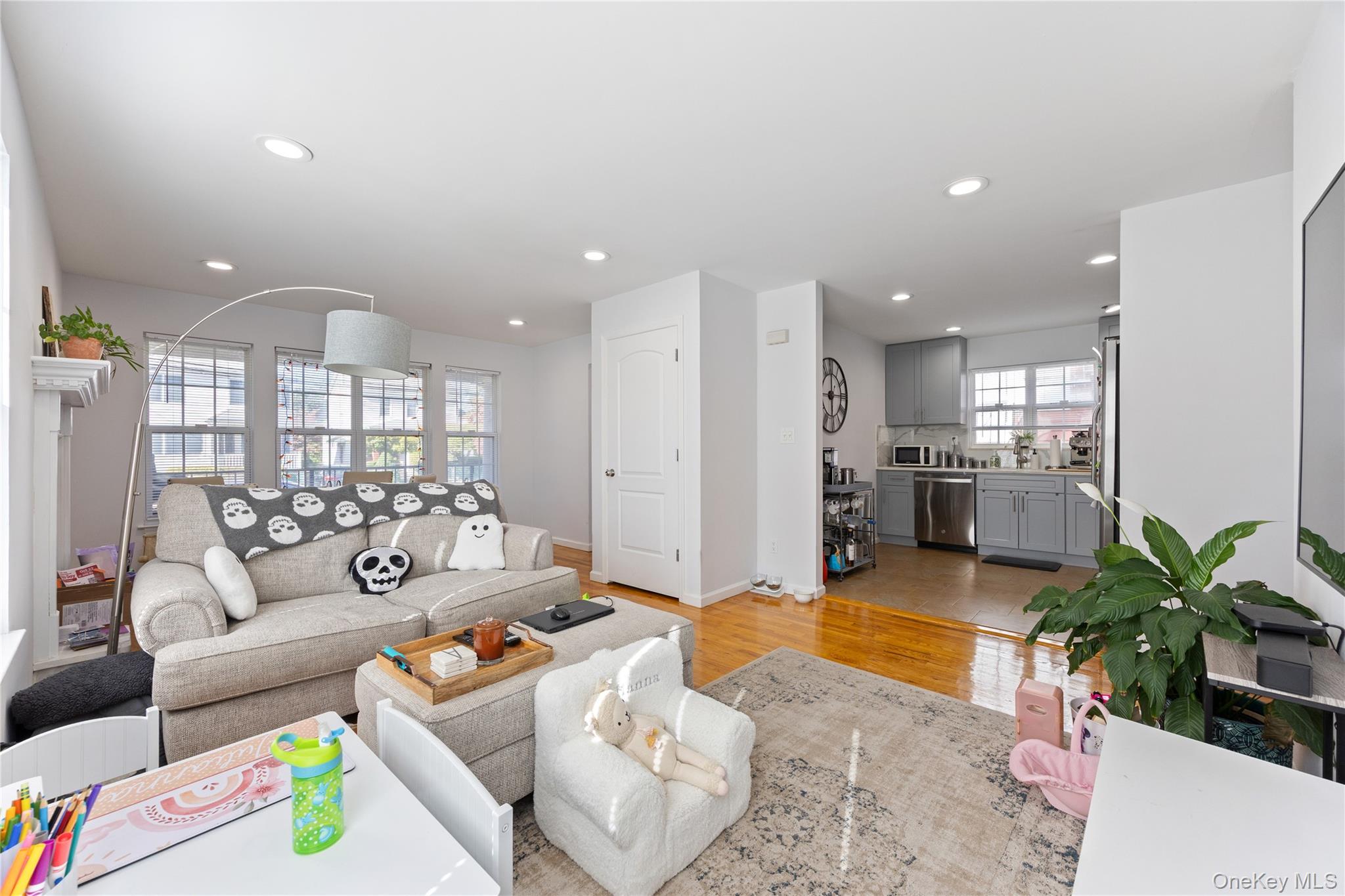 #4 photo, 22 Dunwood Road, ナッソー郡 Port Washington , NY 11050