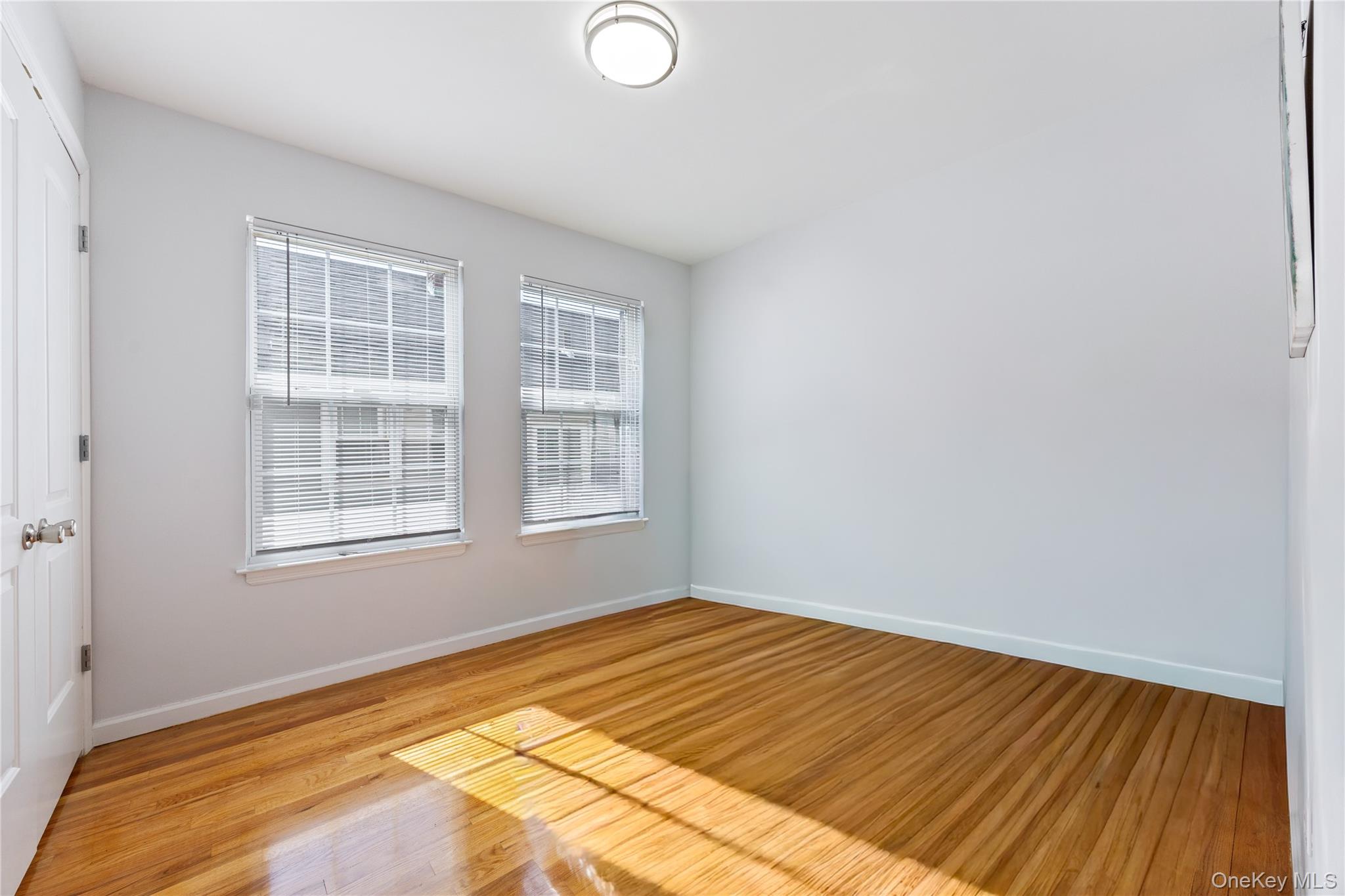 #8 photo, 22 Dunwood Road, ナッソー郡 Port Washington , NY 11050