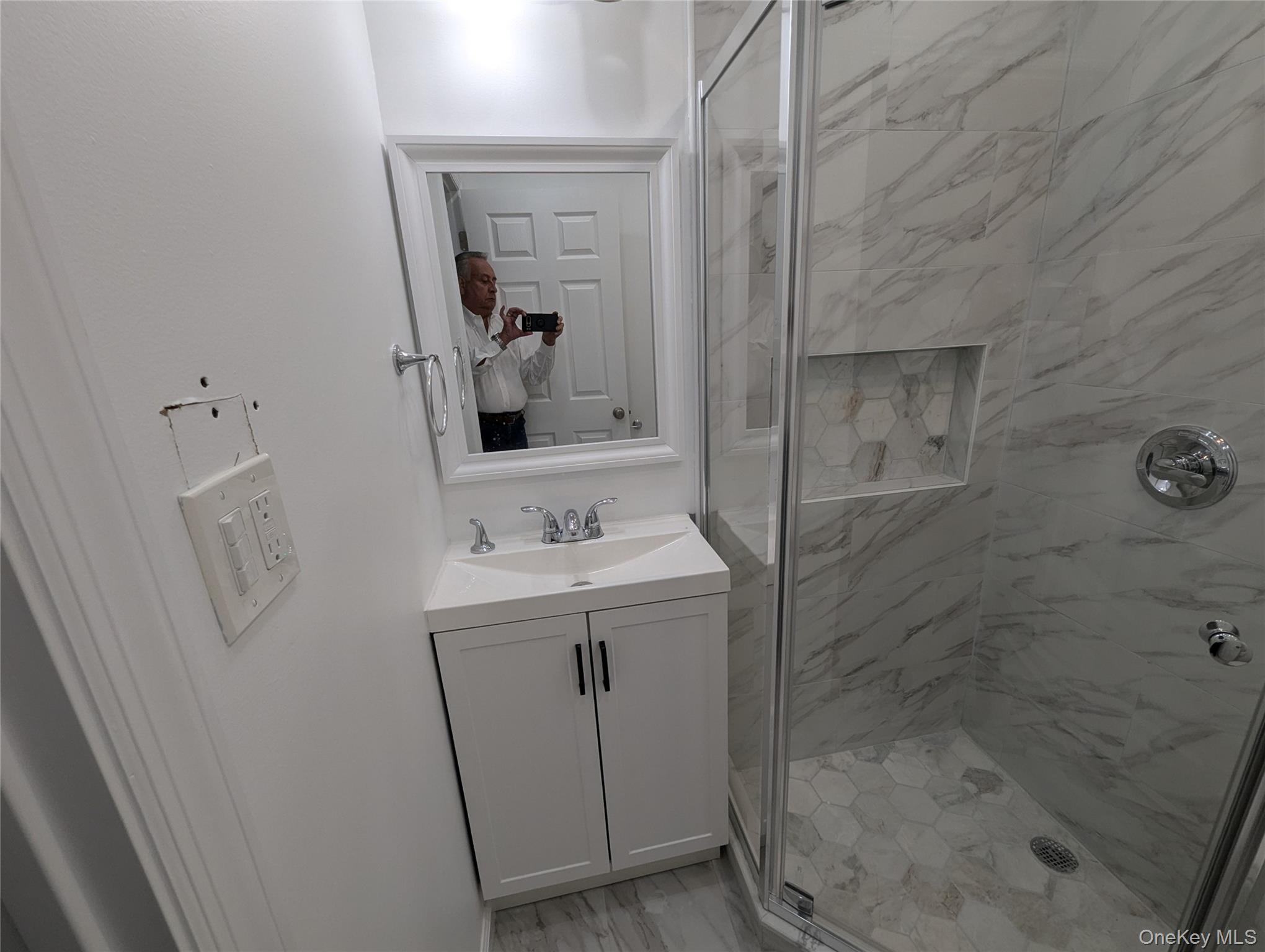 #16 photo, 144 Sequoia Drive, サフォーク郡 Coram , NY 11727