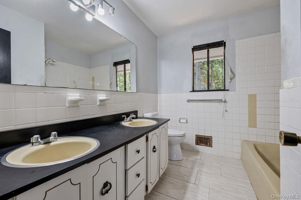 #20 photo, 16 Wagon Wheel Drive, New City , NY 10956