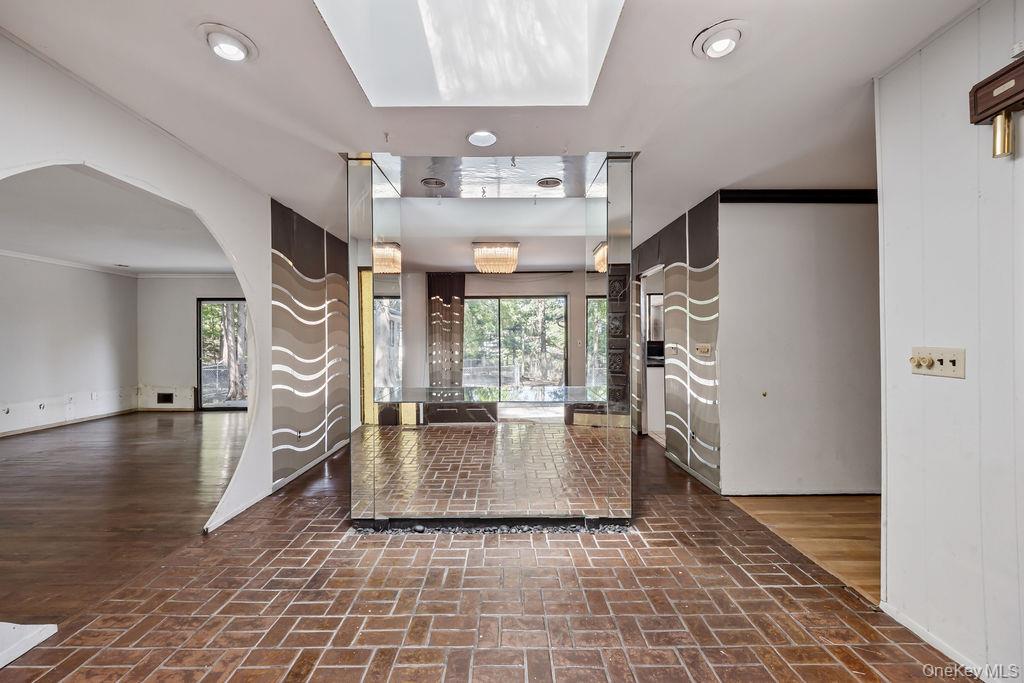 #4 photo, 16 Wagon Wheel Drive, New City , NY 10956