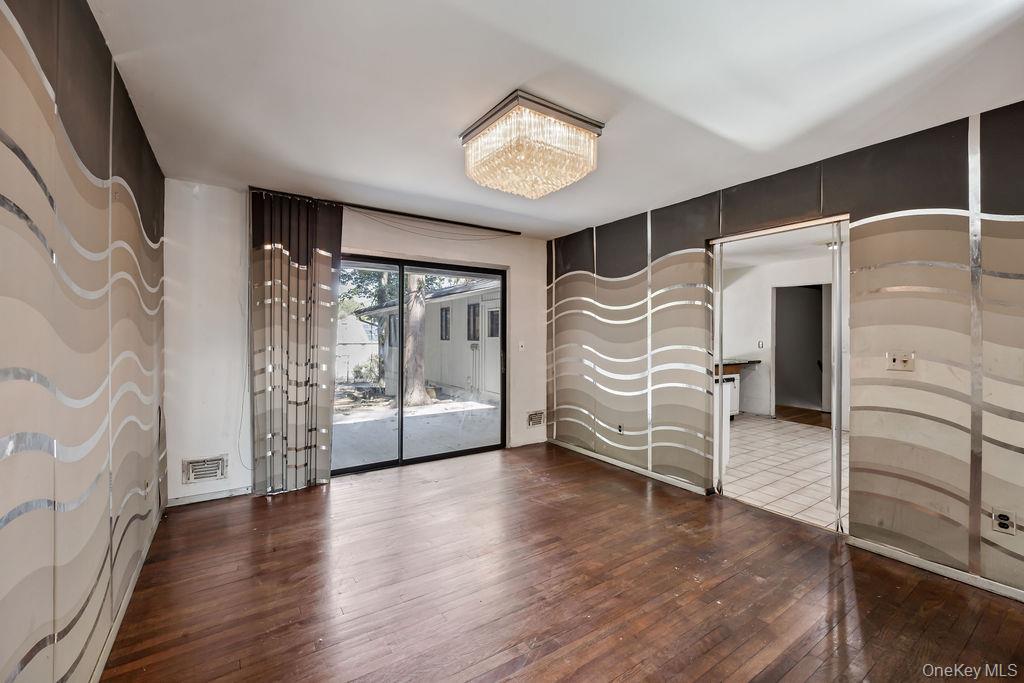 #7 photo, 16 Wagon Wheel Drive, New City , NY 10956