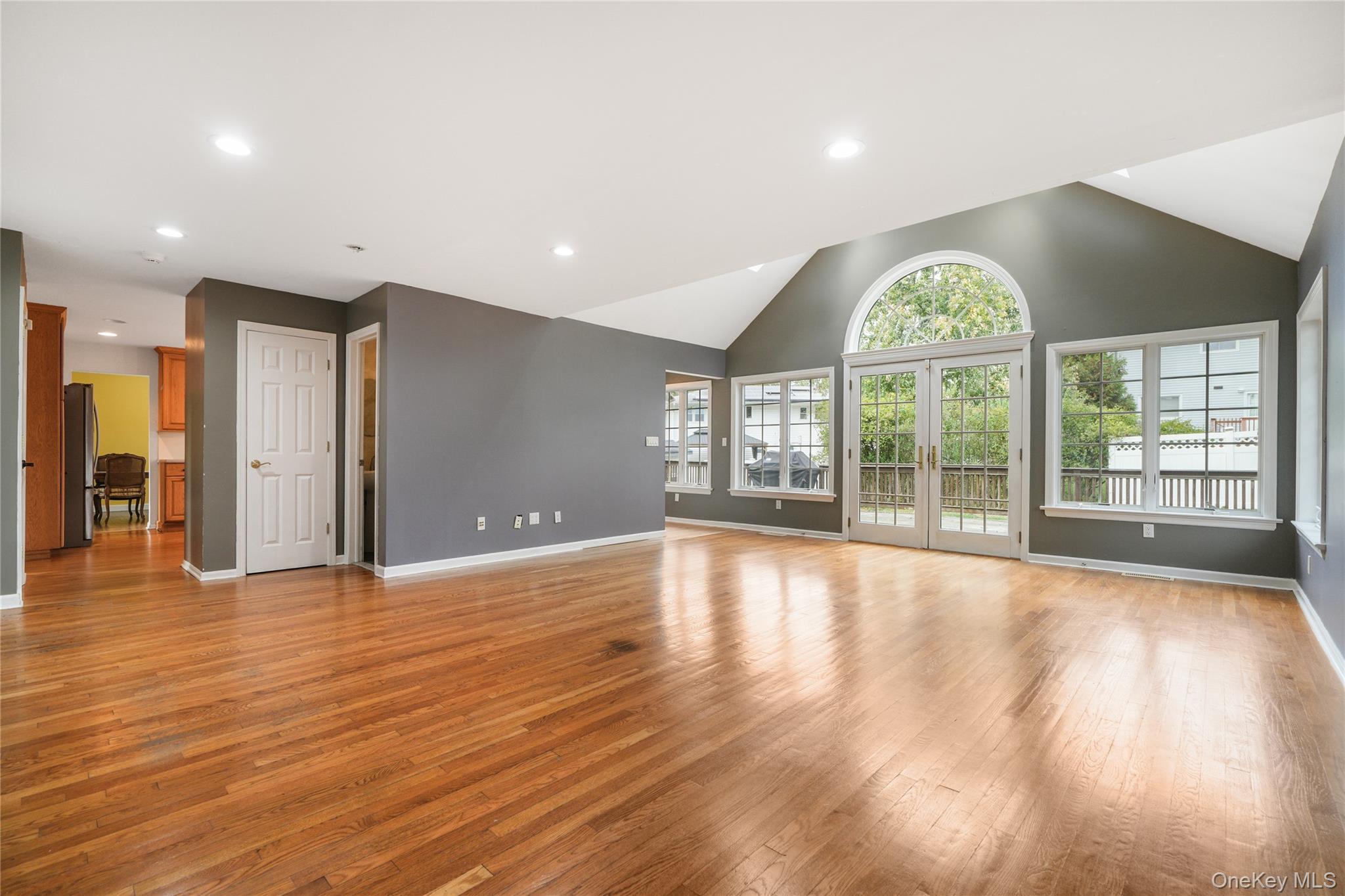 #4 photo, 11 Fern Oval, Orangeburg , NY 10962