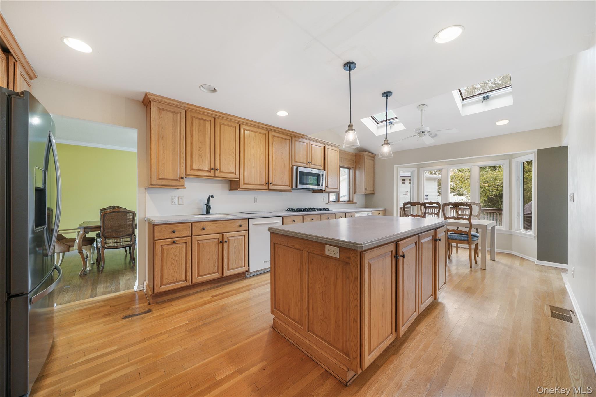 #6 photo, 11 Fern Oval, Orangeburg , NY 10962