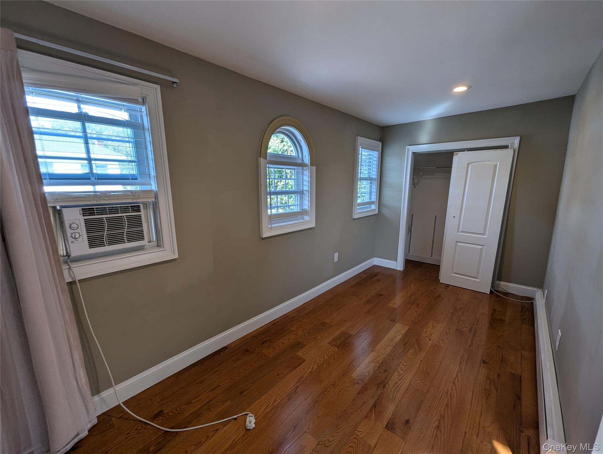 #11 photo, 12 Maple Court, サフォーク郡 Bay Shore , NY 11706