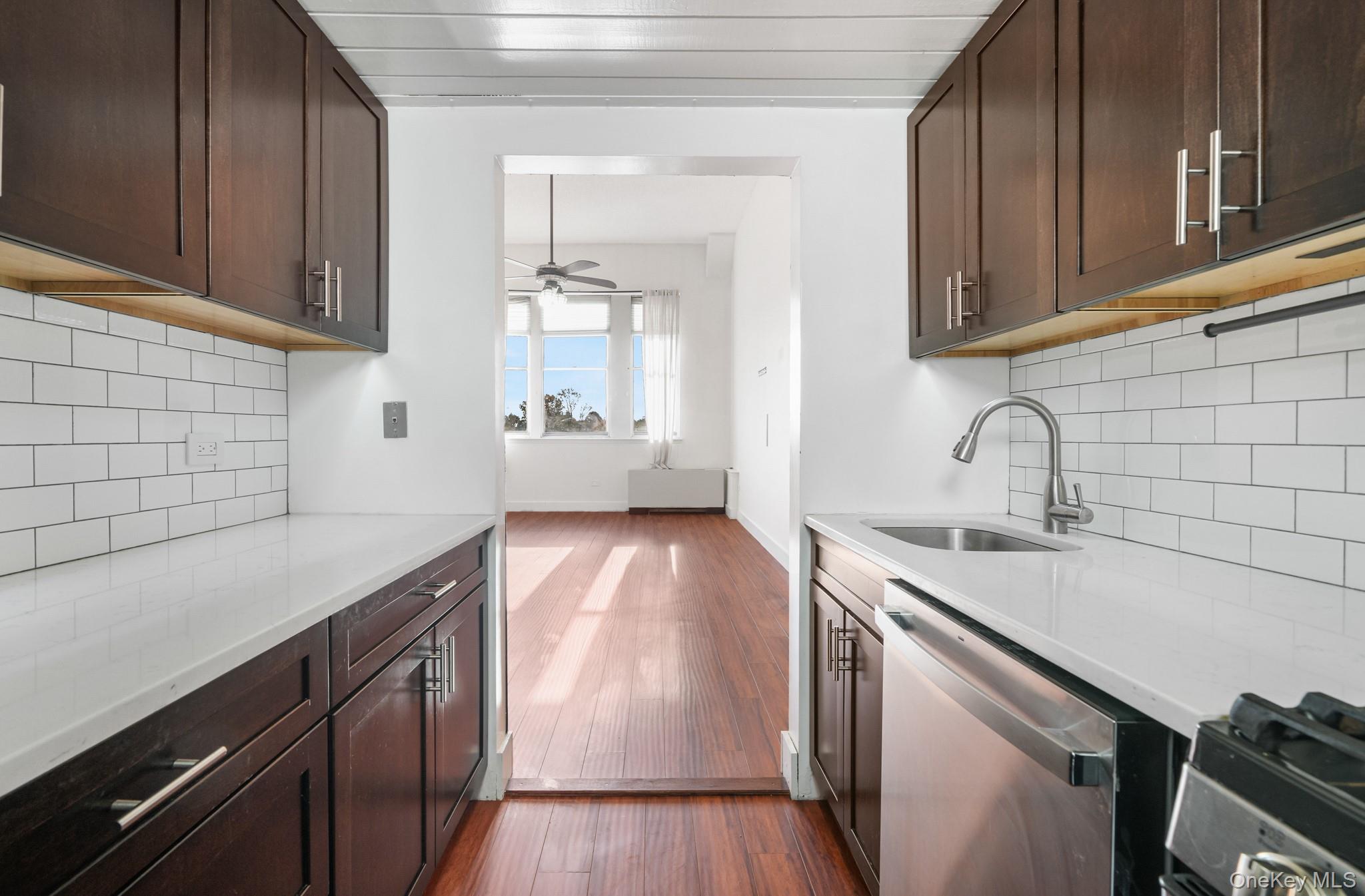 #11 photo, 1 Landmark Square, Port Chester , NY 10573