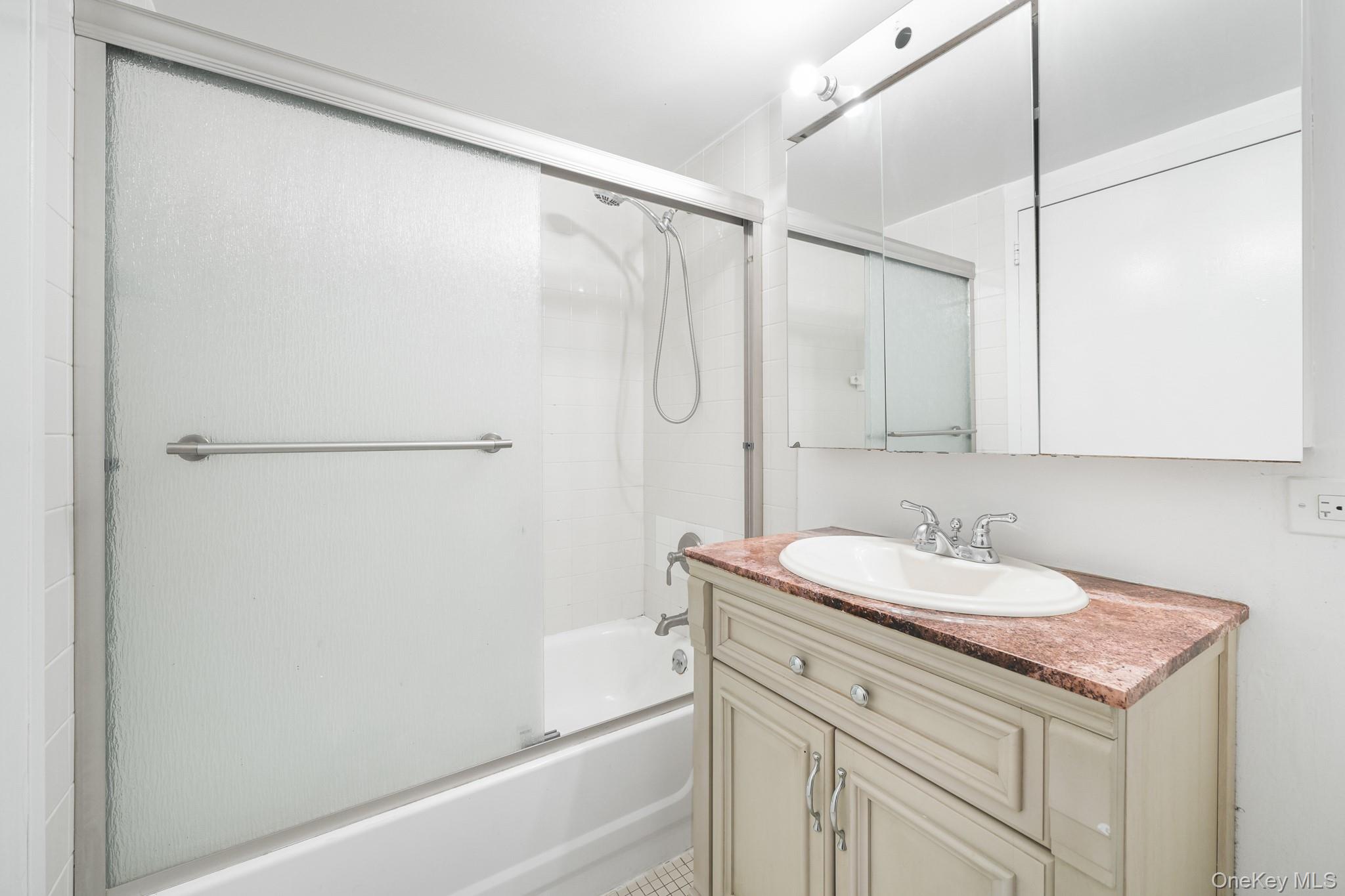 #17 photo, 1 Landmark Square, Port Chester , NY 10573