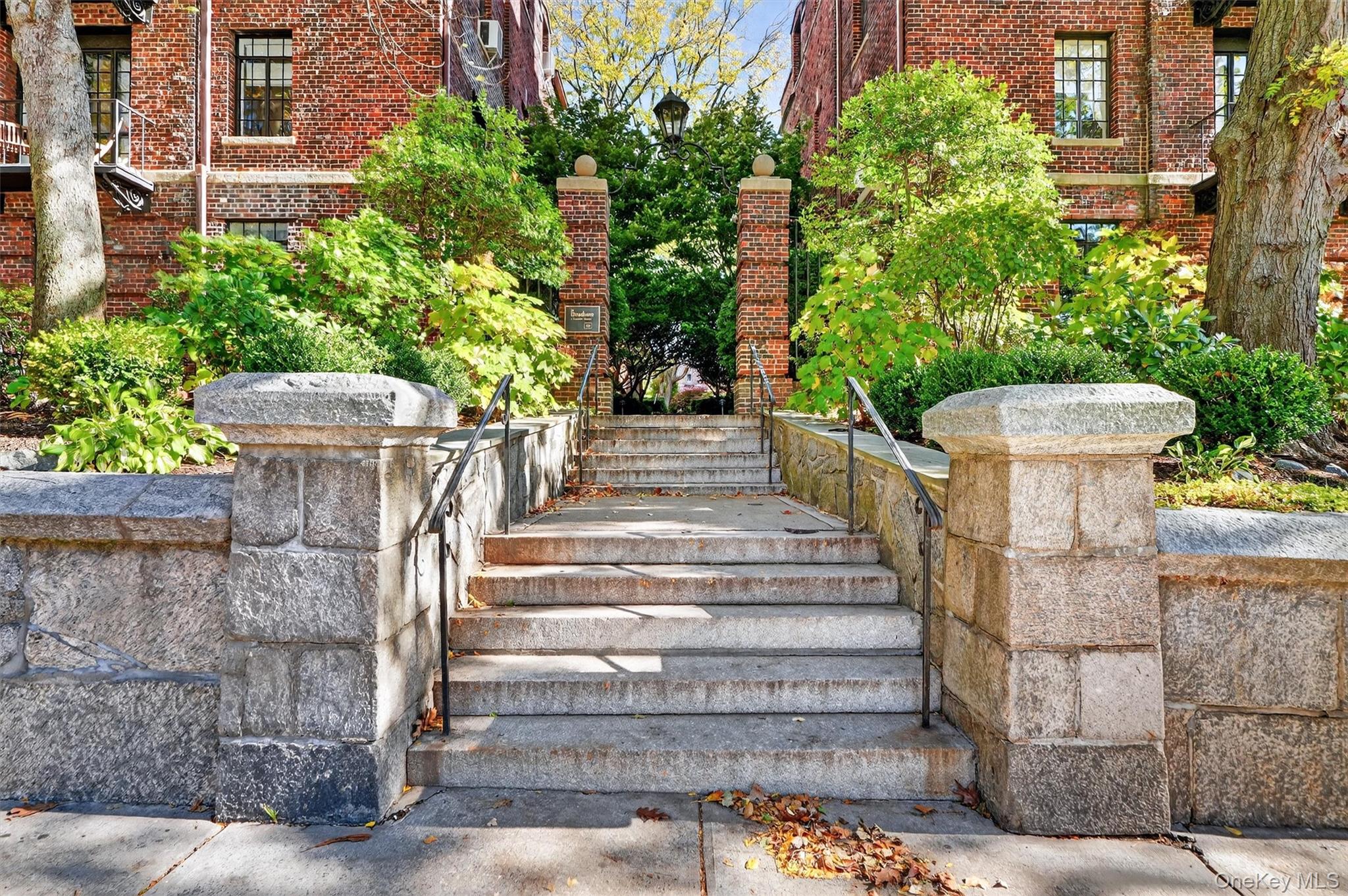 #3 photo, 20 N Broadway, White Plains , NY 10601