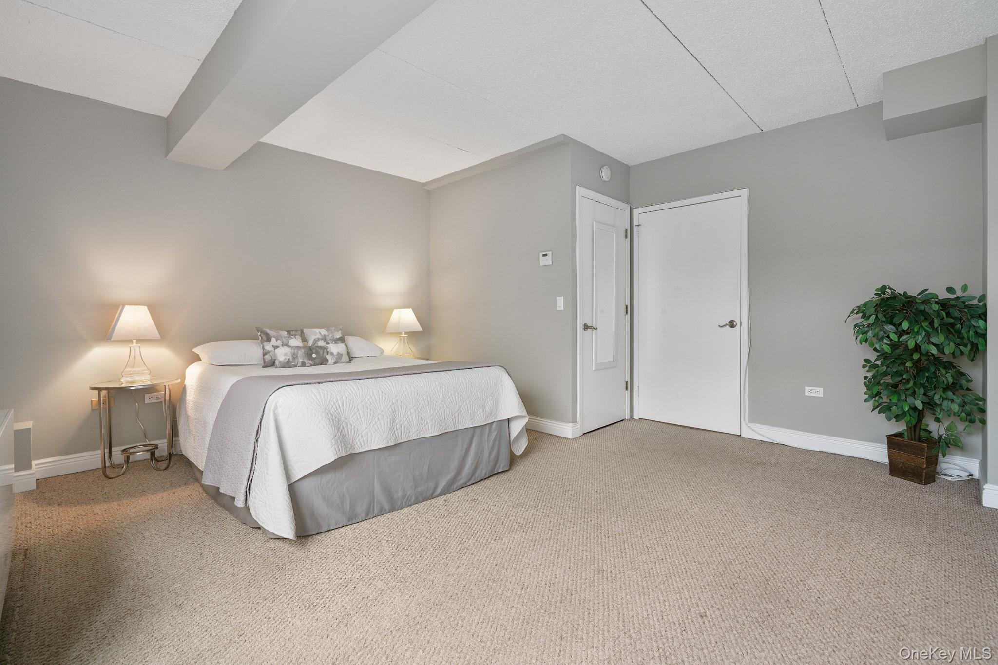 #17 photo, 1 Landmark Square, Port Chester , NY 10573