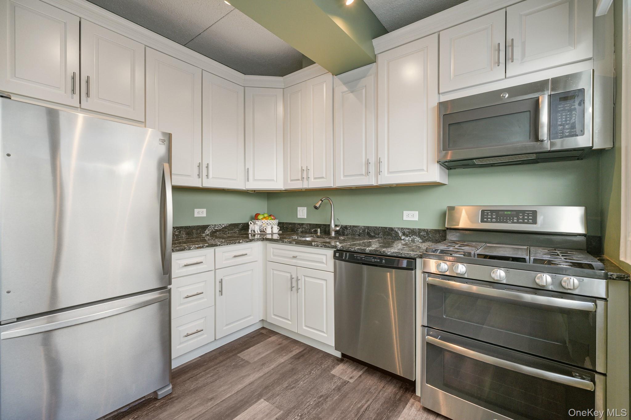 #4 photo, 1 Landmark Square, Port Chester , NY 10573