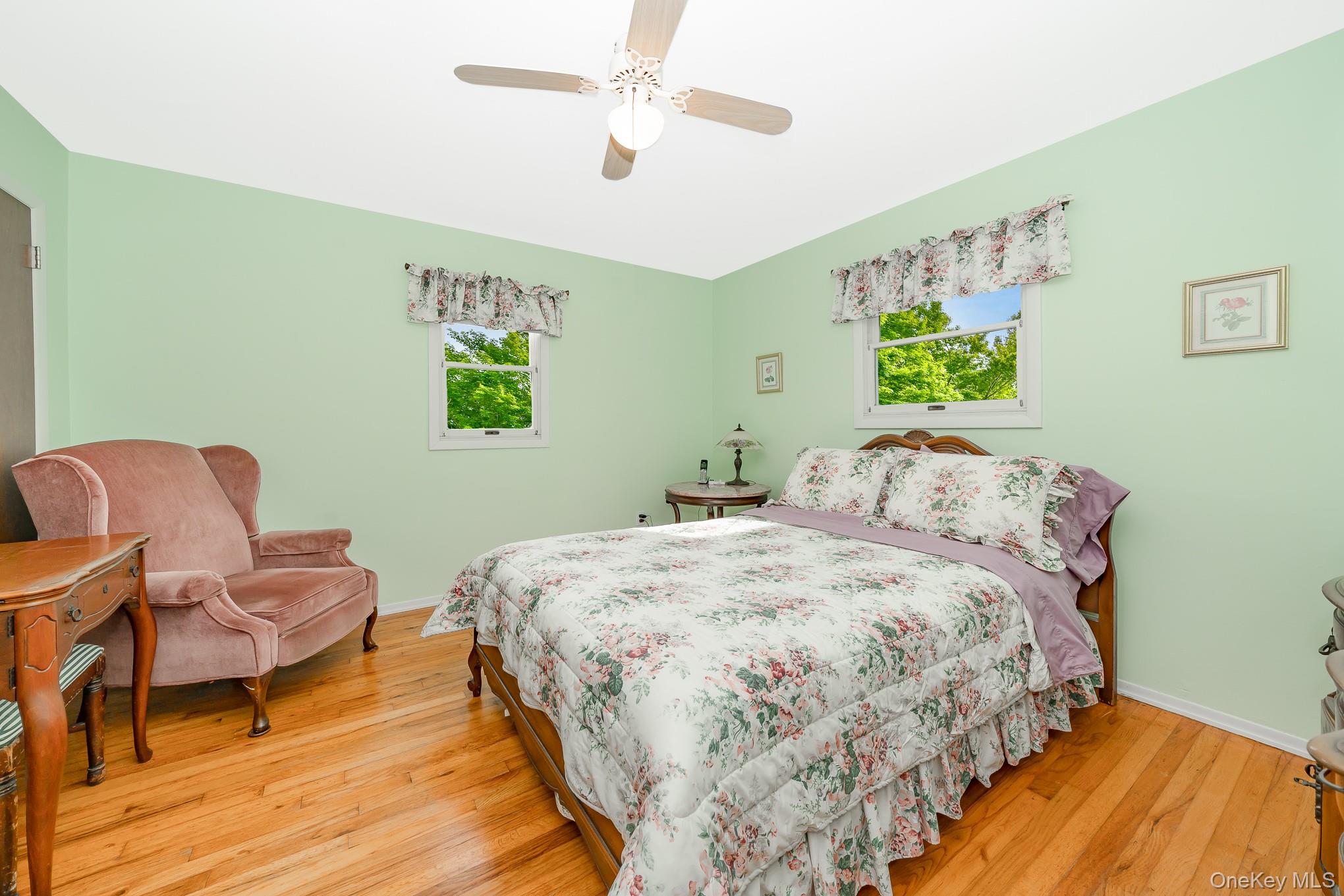 #15 photo, 10 Argonne Road, サフォーク郡 Hampton Bays , NY 11946