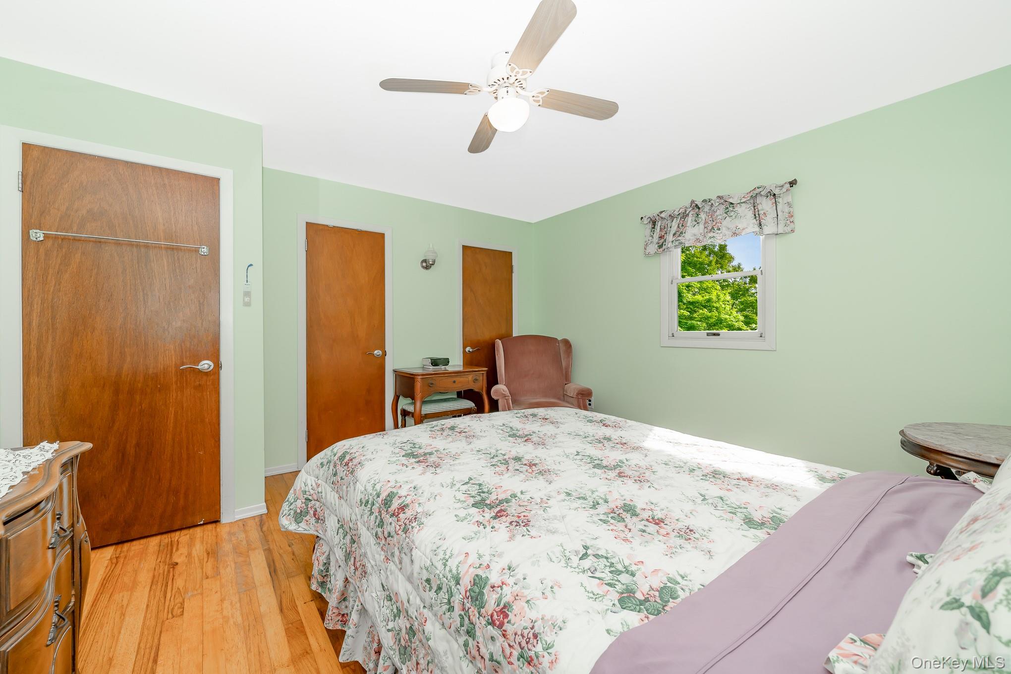 #16 photo, 10 Argonne Road, サフォーク郡 Hampton Bays , NY 11946