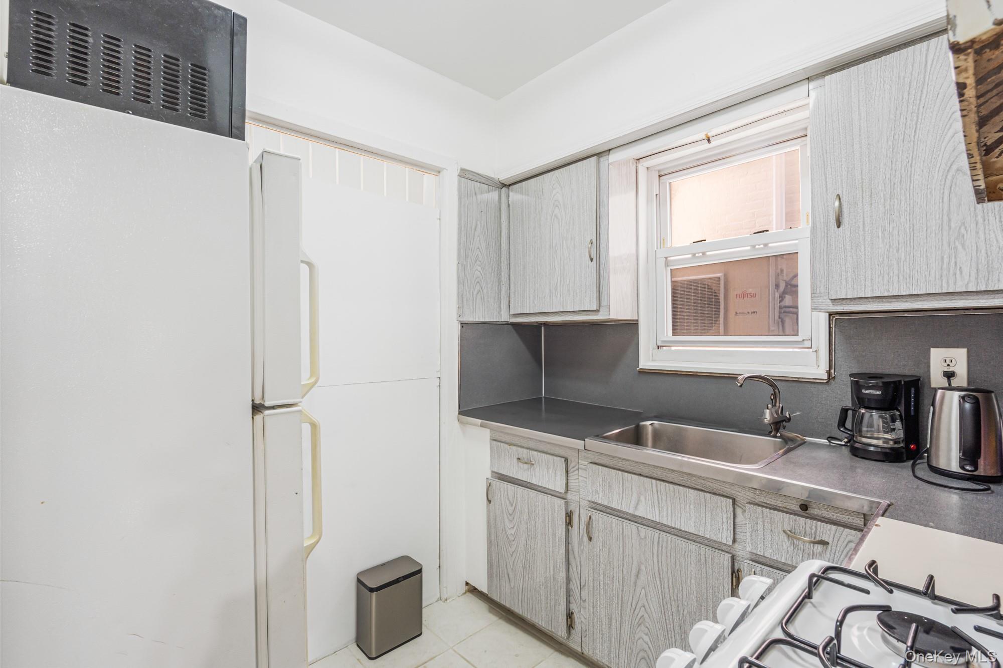 #11 photo, 2036 47th Street, Astoria , NY 11105