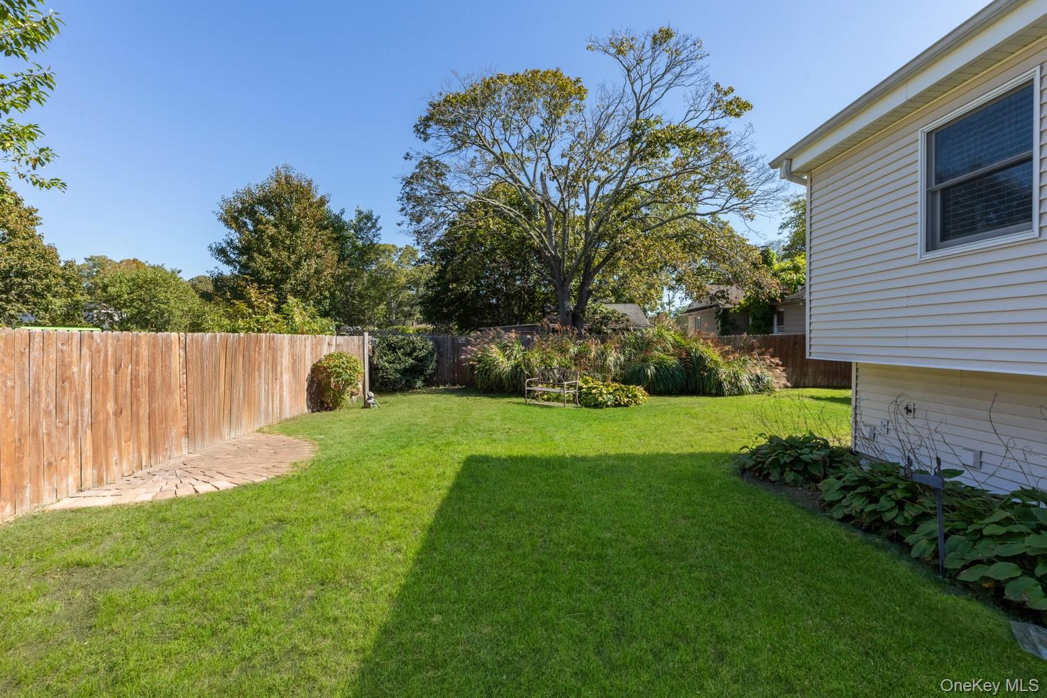 #19 photo, 3 Hoover Court, サフォーク郡 Mastic , NY 11950