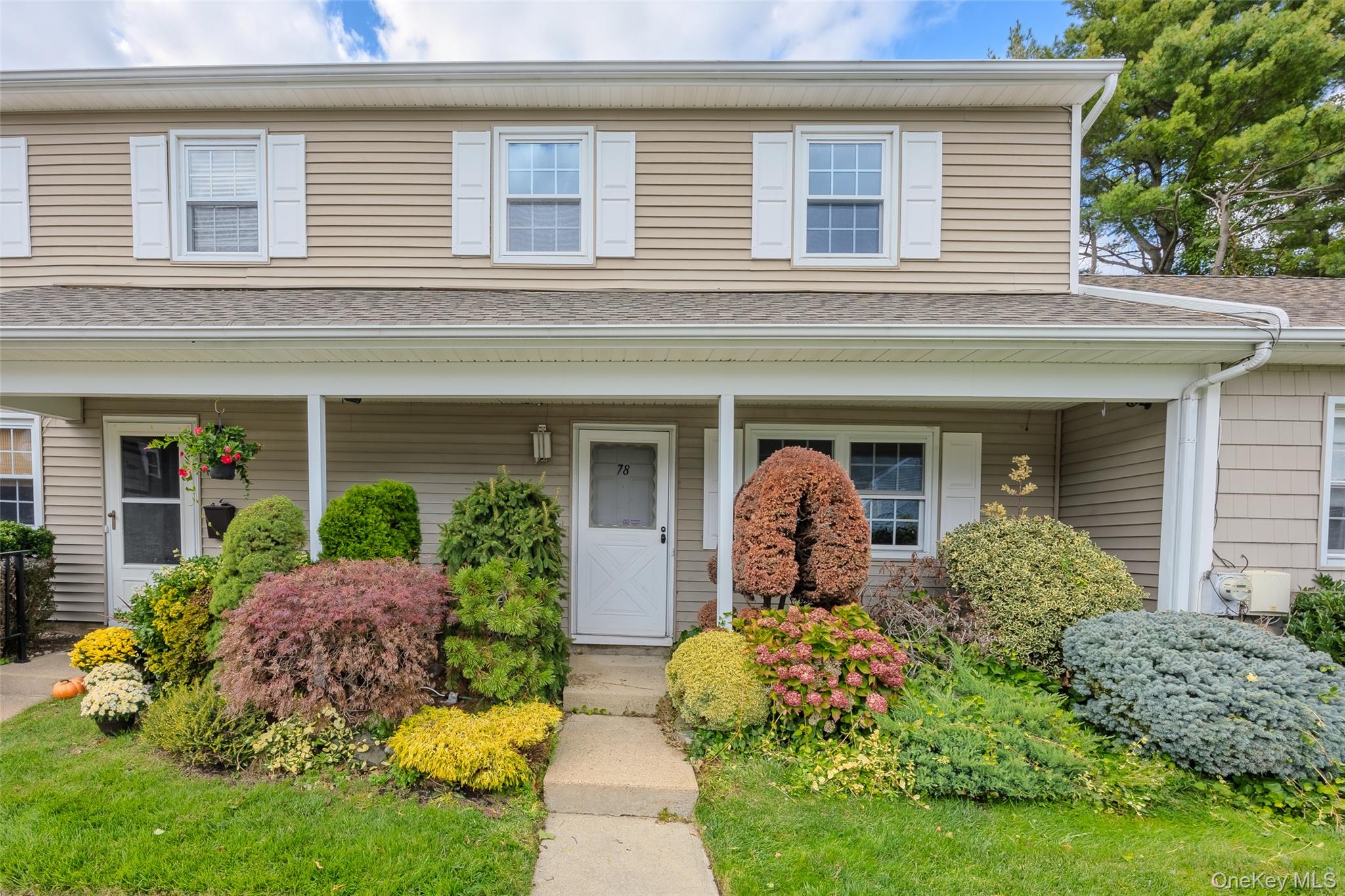 #1 photo, 78 Hayloft Court, Huntington Station , NY 11746