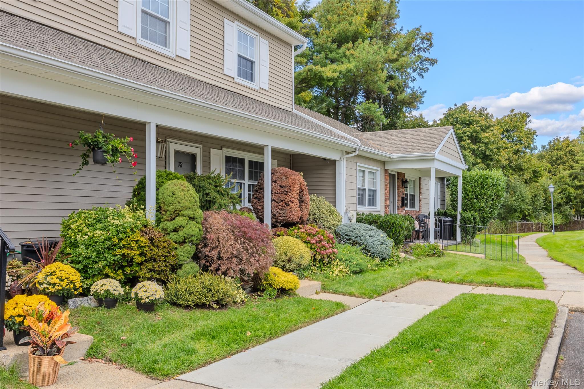 #4 photo, 78 Hayloft Court, Huntington Station , NY 11746