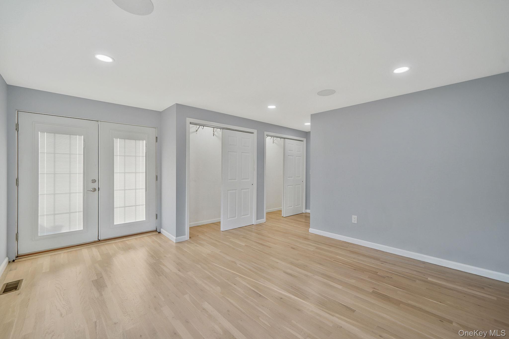 #11 photo, 20 Pell Avenue, サフォーク郡 North Babylon , NY 11703