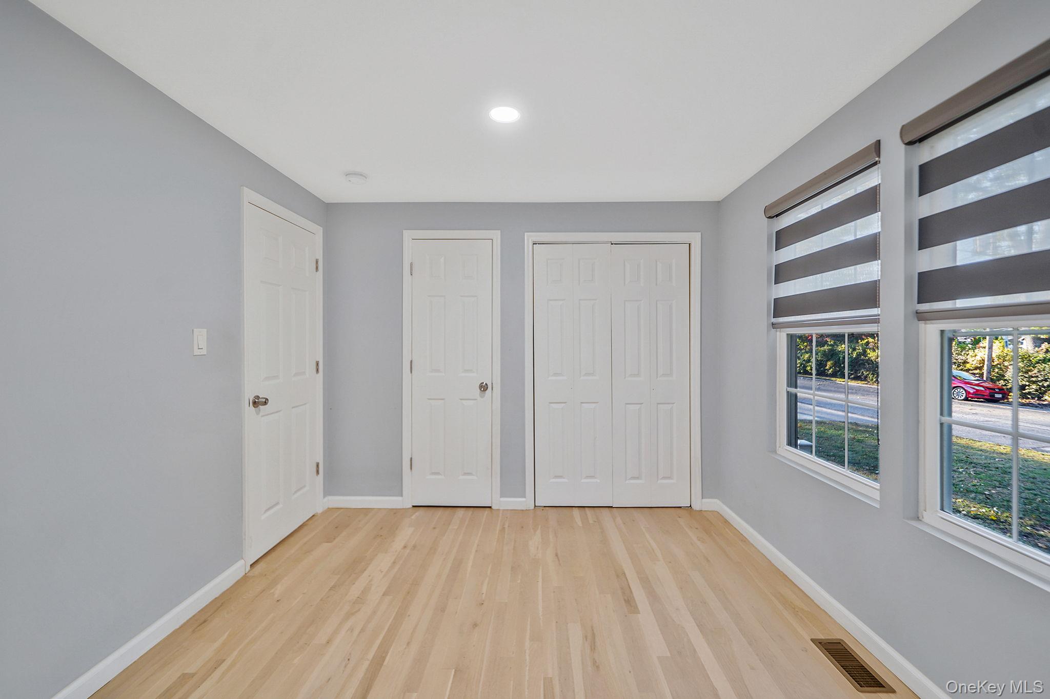 #17 photo, 20 Pell Avenue, サフォーク郡 North Babylon , NY 11703