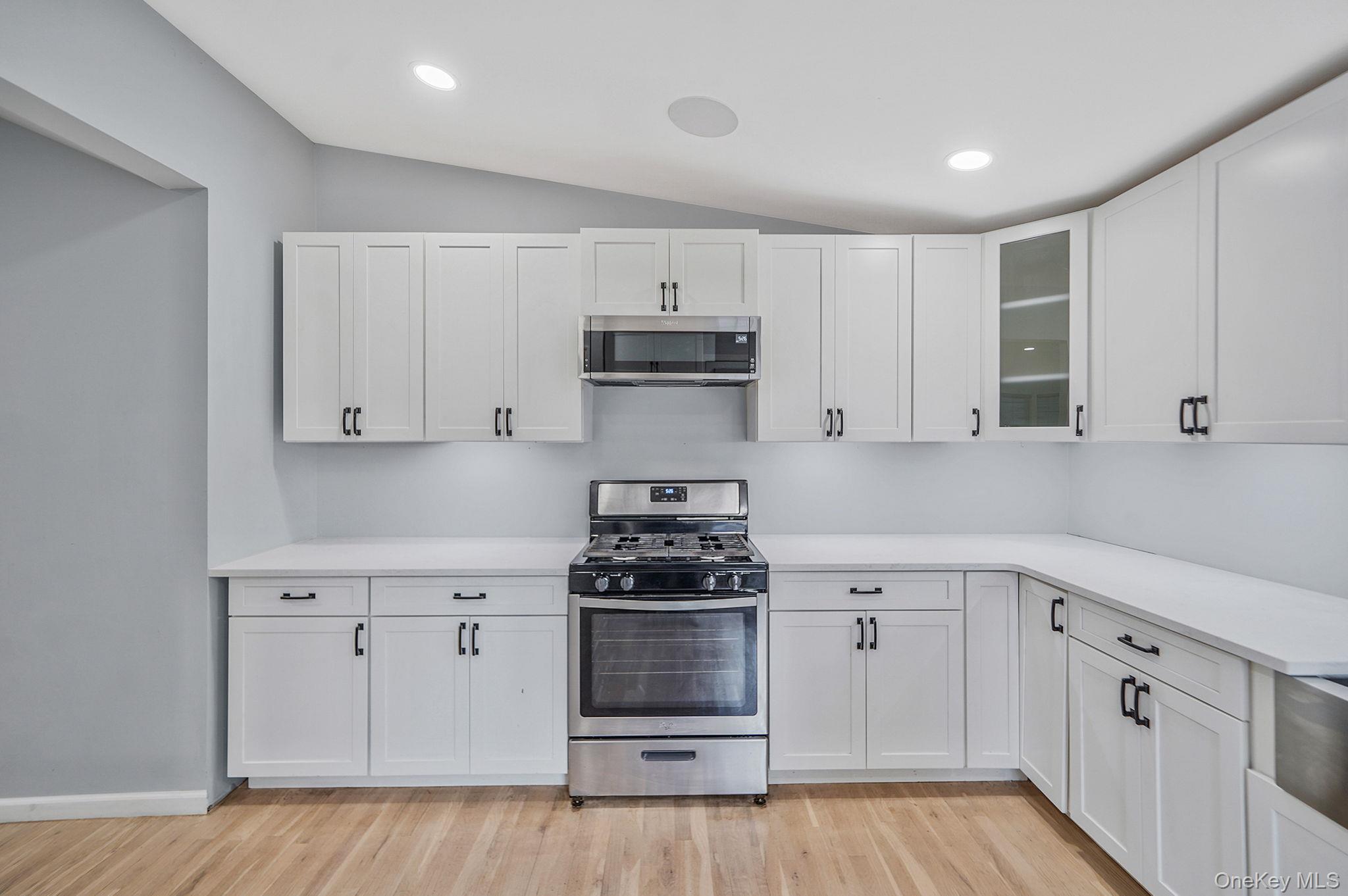 #5 photo, 20 Pell Avenue, サフォーク郡 North Babylon , NY 11703