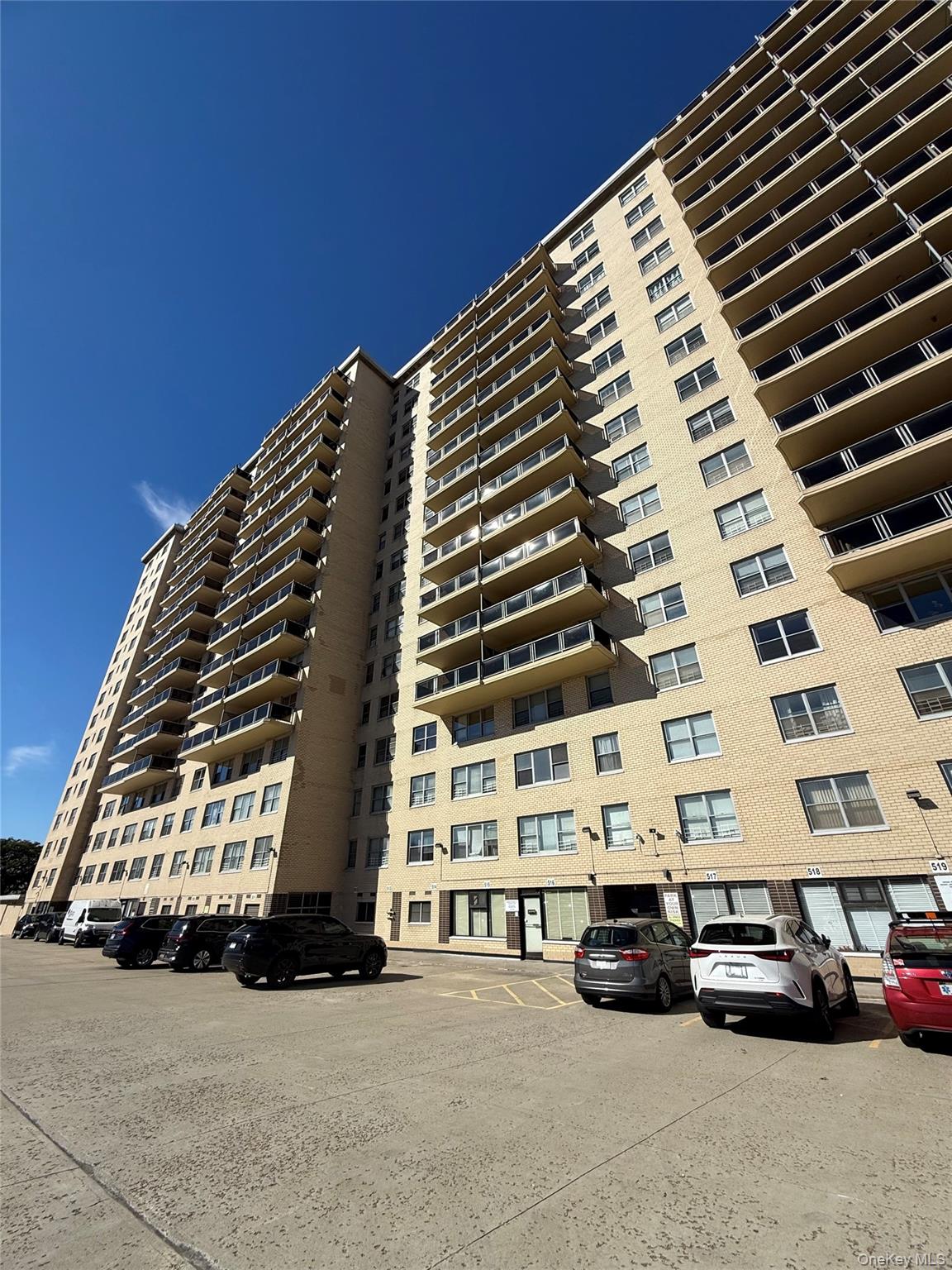 #2 photo, 175-20 Wexford Terrace, クイーンズ区 Jamaica Estates , NY 11432