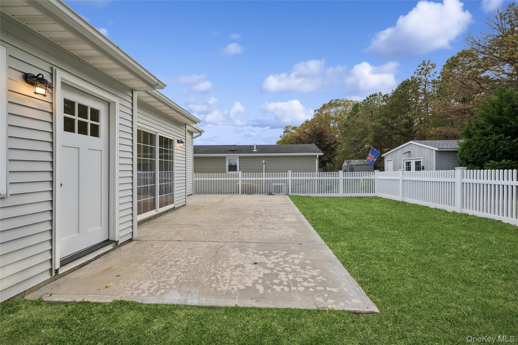 #19 photo, 99 Village Circle, サフォーク郡 Manorville , NY 11949