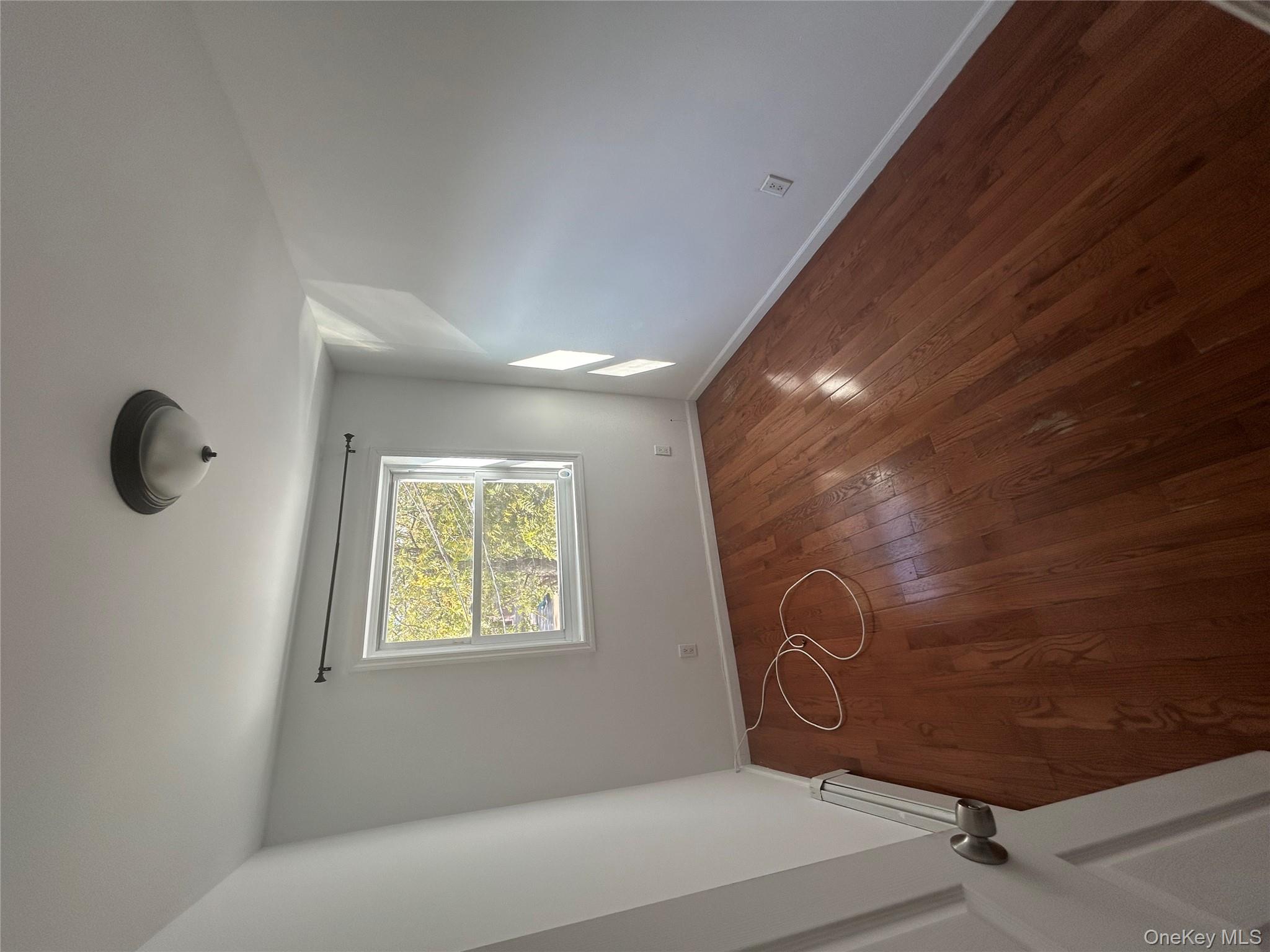 #5 photo, 13843 Springfield Boulevard, クイーンズ区 Springfield Gardens , NY 11413