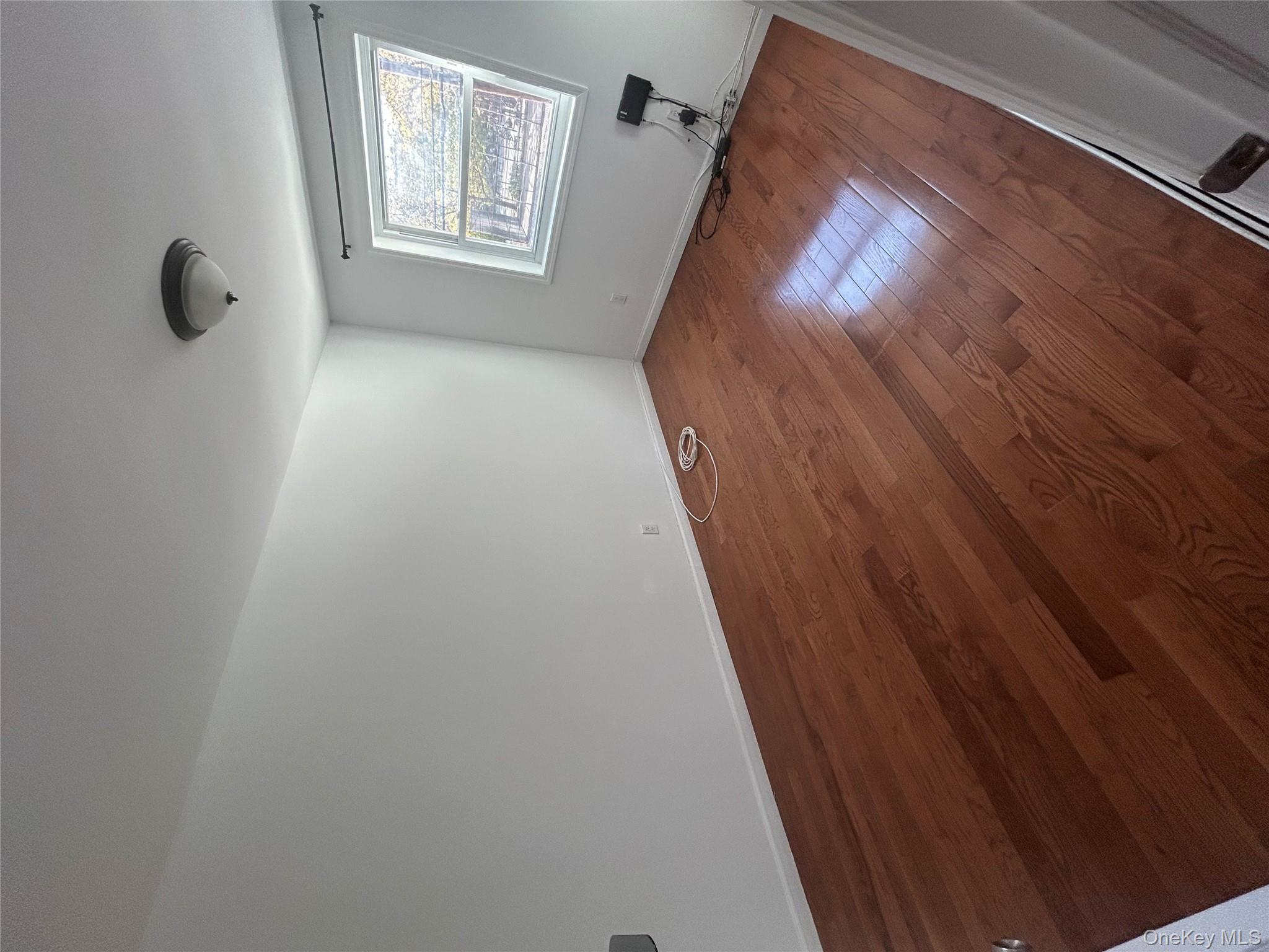 #9 photo, 13843 Springfield Boulevard, クイーンズ区 Springfield Gardens , NY 11413