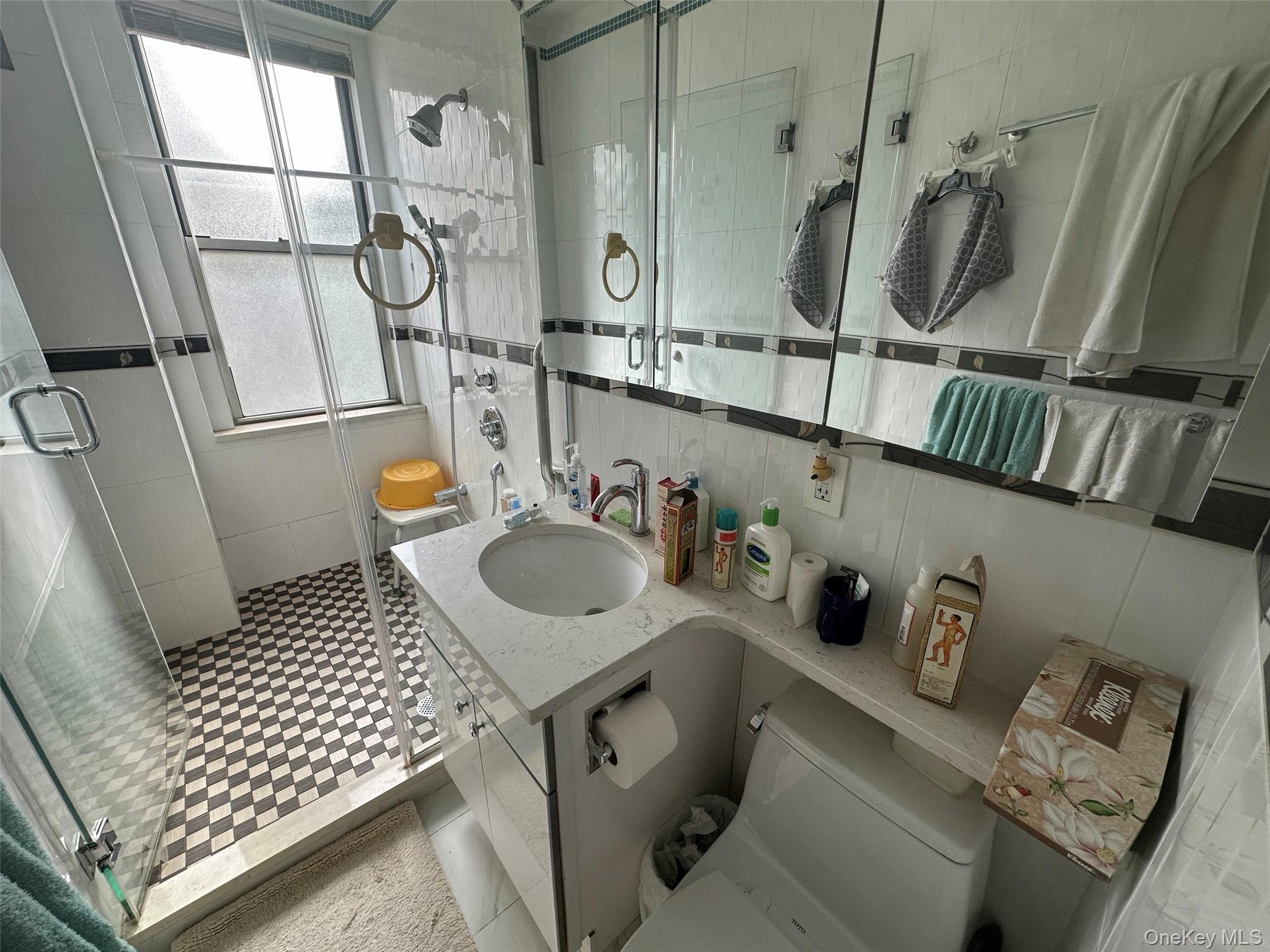 #2 photo, 141-25 Northern Boulevard, クイーンズ区 Flushing , NY 11354