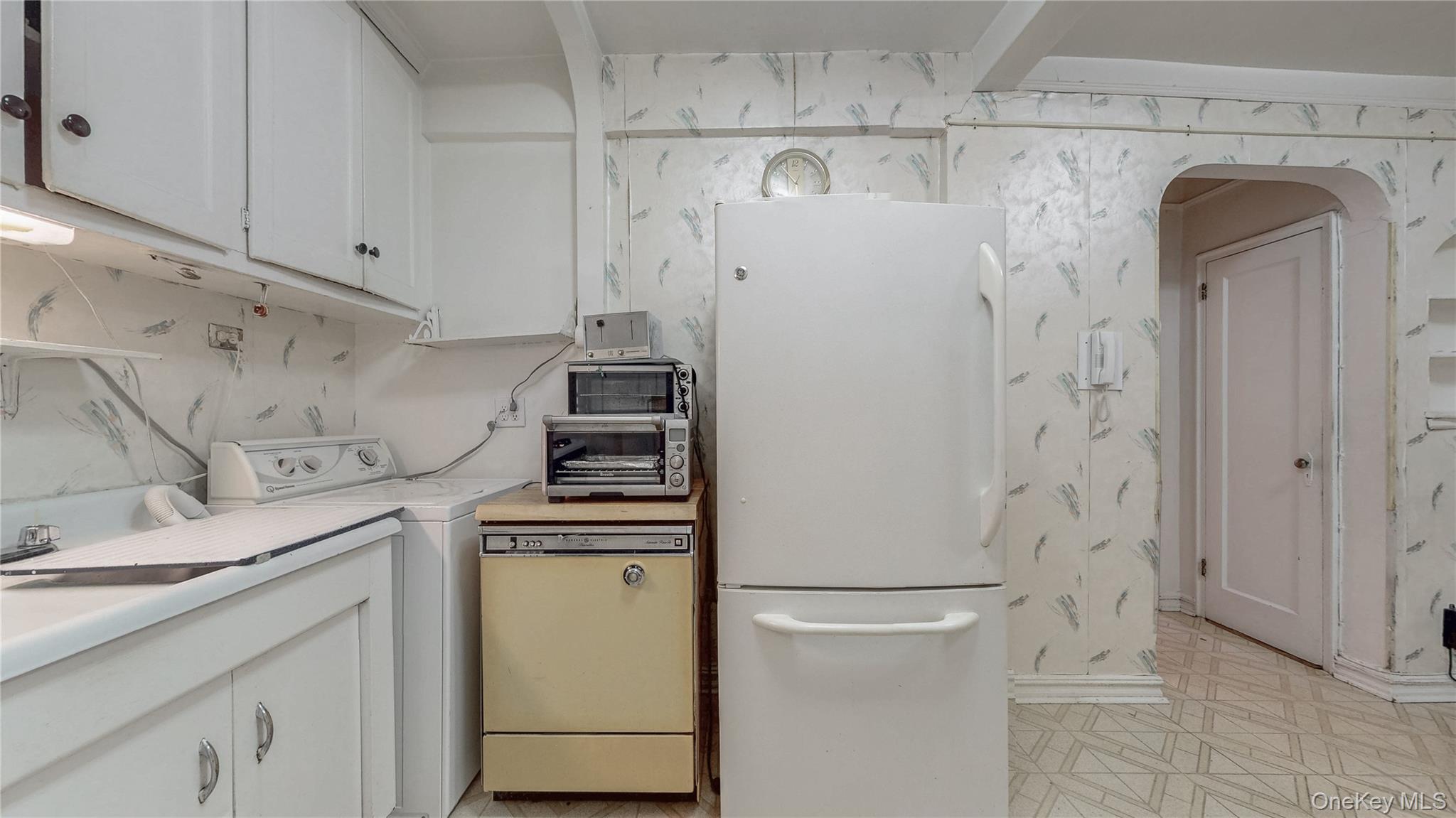 #10 photo, 65-36 Wetherole Street, Rego Park , NY 11374