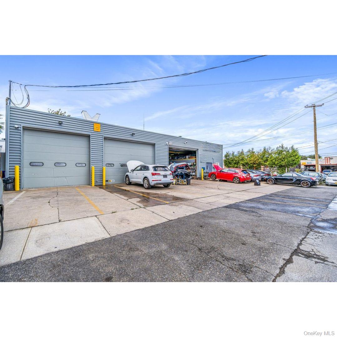 #2 photo, 15 Windsor Court, ナッソー郡 Mineola , NY 11501