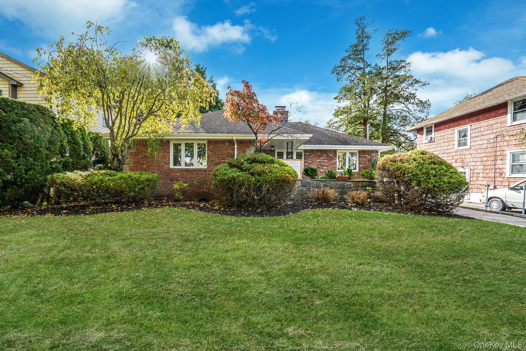 #1 photo, 32 Fairview Avenue, ナッソー郡 Port Washington , NY 11050