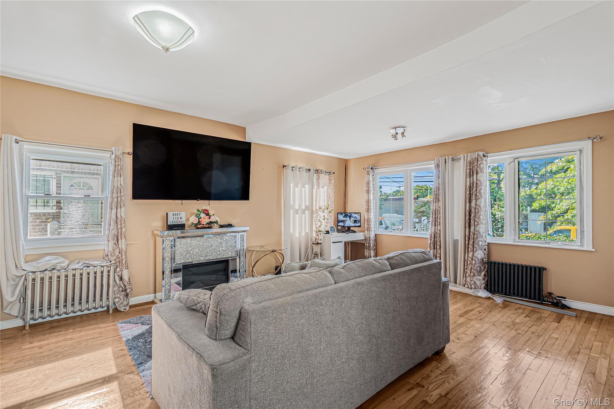 #7 photo, 11545 172nd Street, クイーンズ区 Jamaica , NY 11434