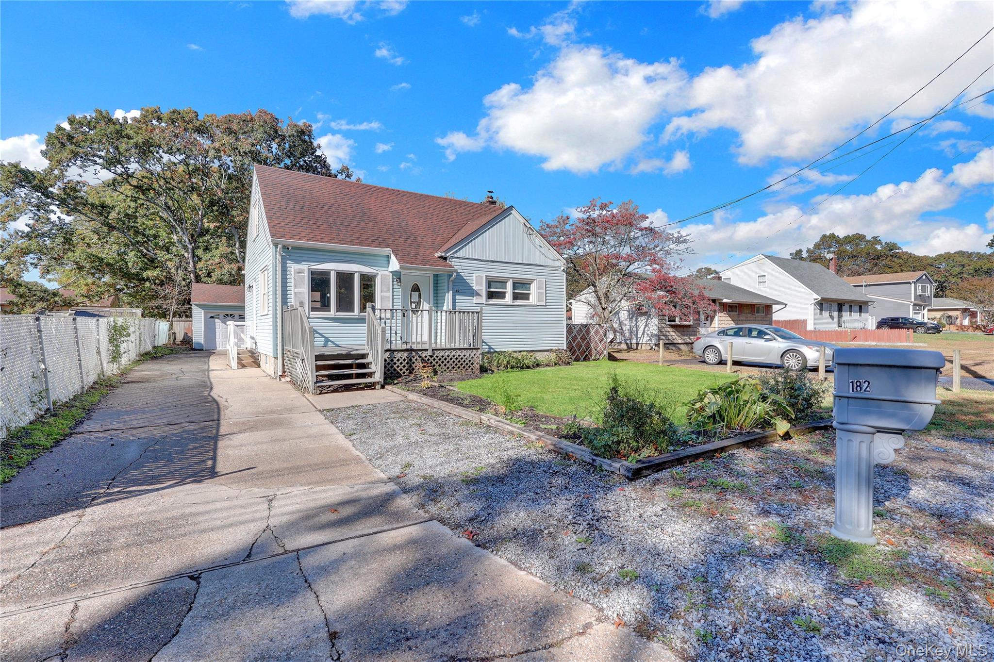 #2 photo, 182 Lexington Road, サフォーク郡 Shirley , NY 11967