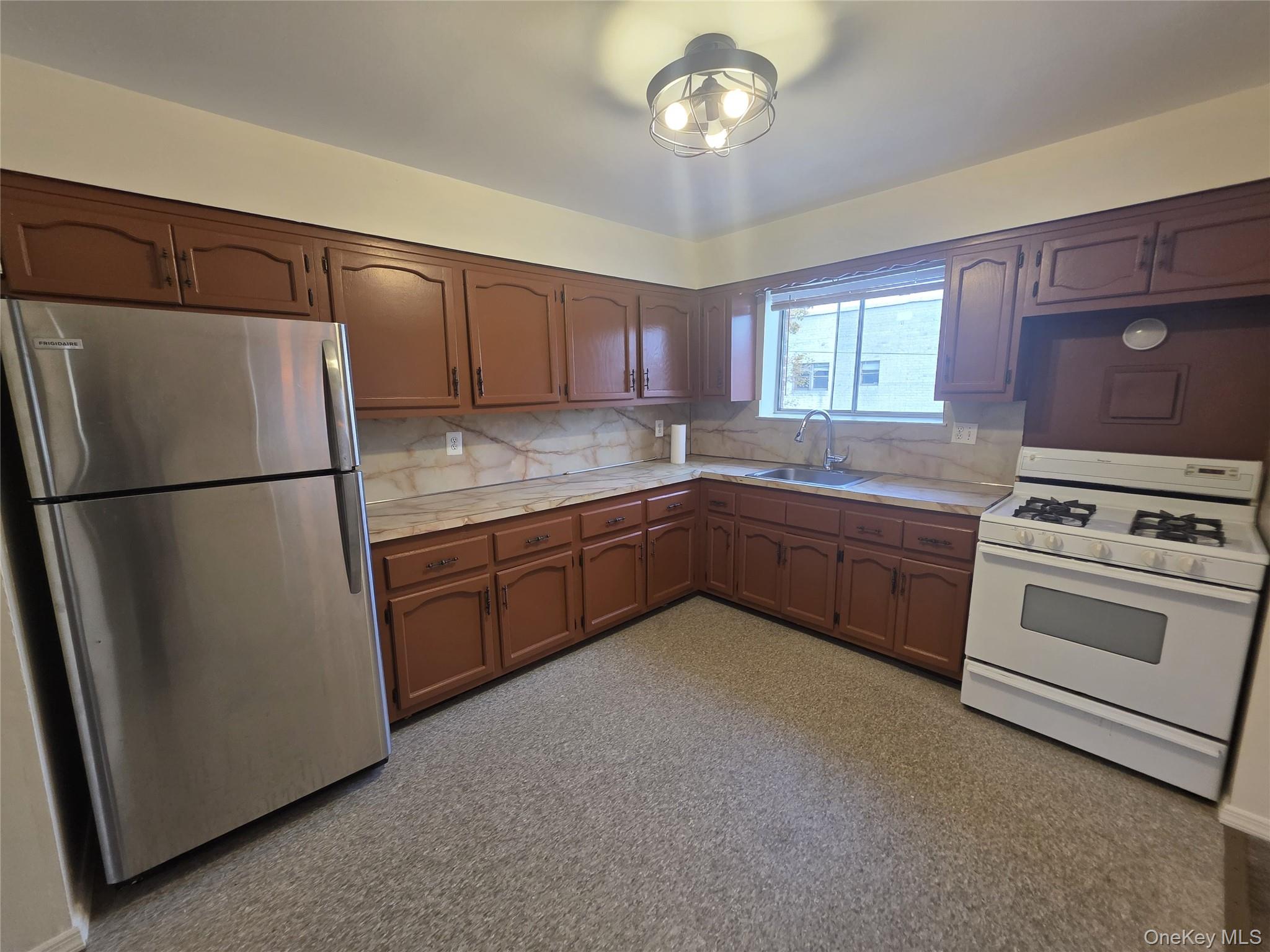 #5 photo, 16019 Horace Harding Expressway, クイーンズ区 Flushing , NY 11365