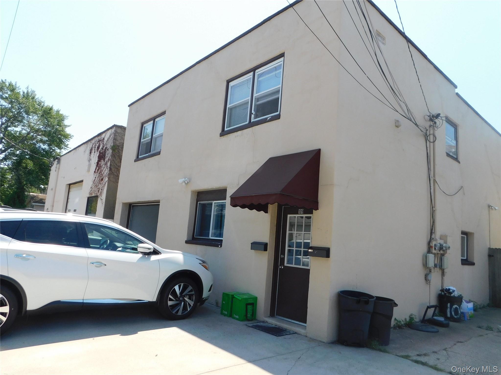 #8 photo, 109 S 15 Street, サフォーク郡 Lindenhurst , NY 11757