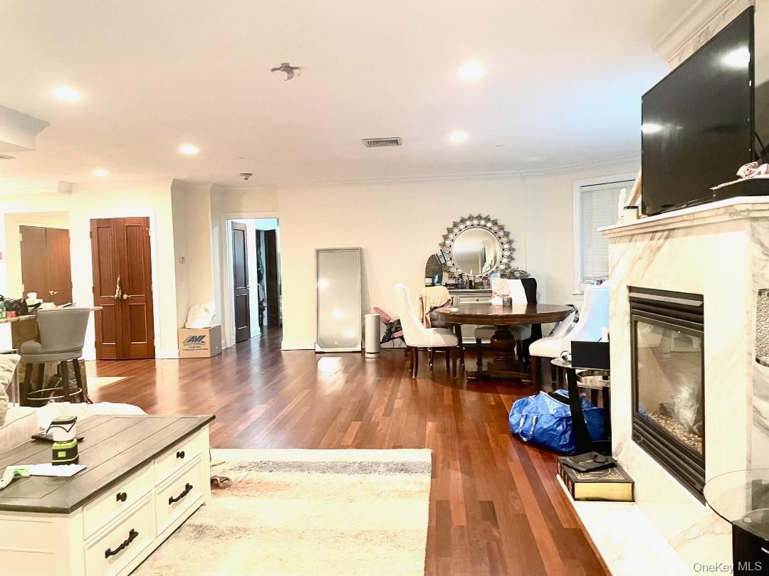 #8 photo, 171 Great Neck Road, ナッソー郡 Great Neck , NY 11021