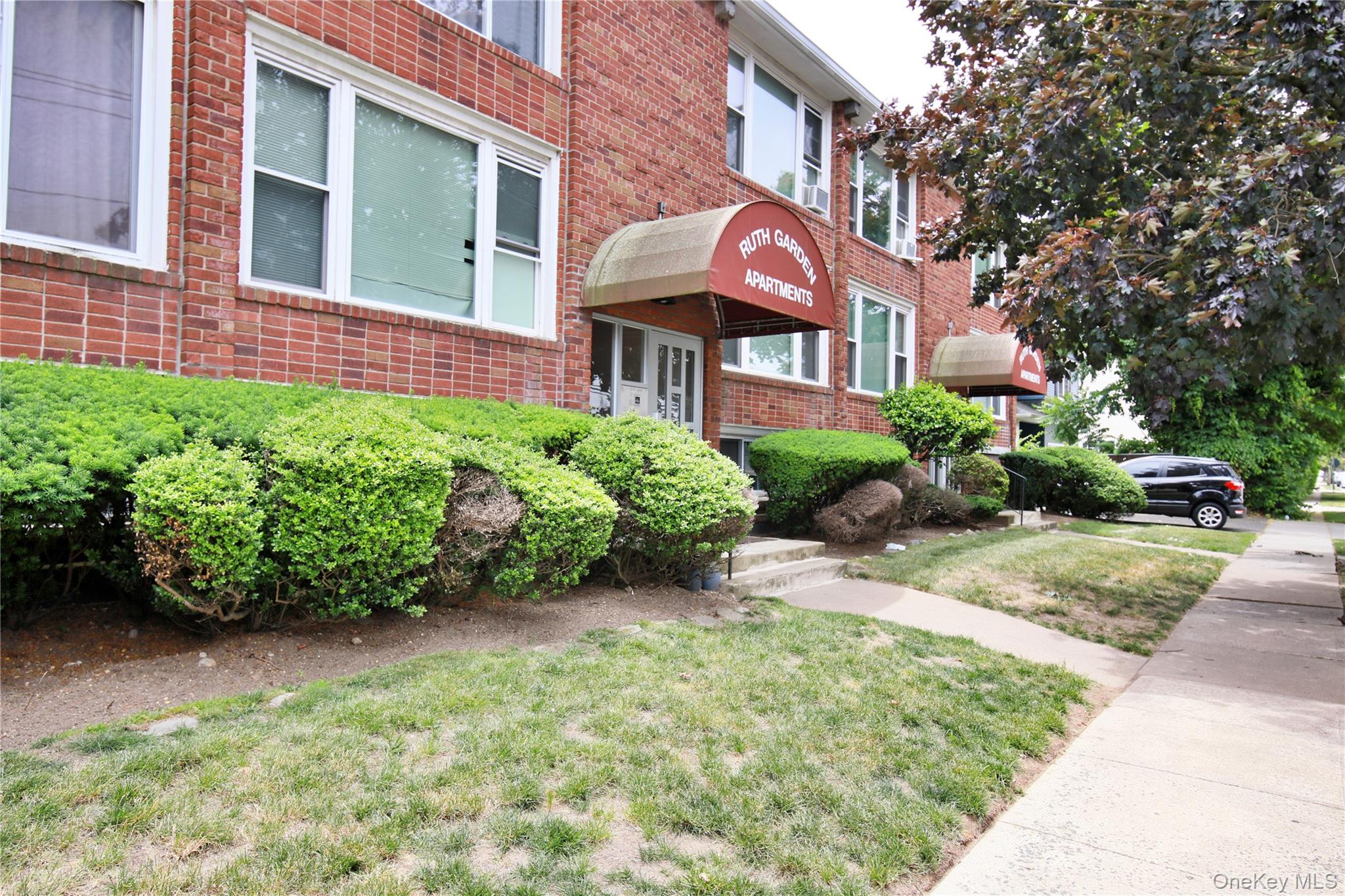 #19 photo, 121 Vincent Ave, ナッソー郡 Lynbrook , NY 11563