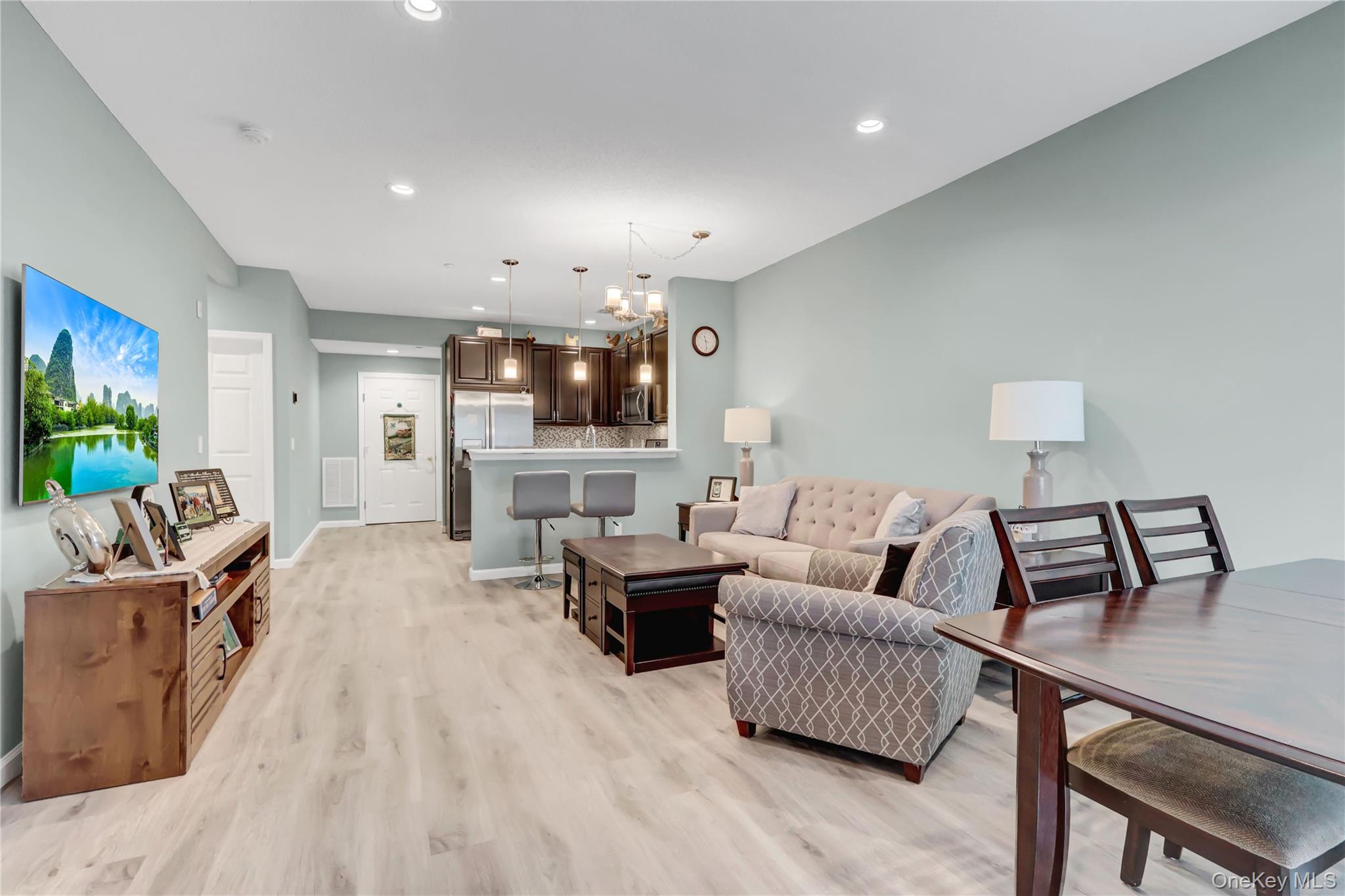 #5 photo, 171 Clubhouse Circle, サフォーク郡 Melville , NY 11747