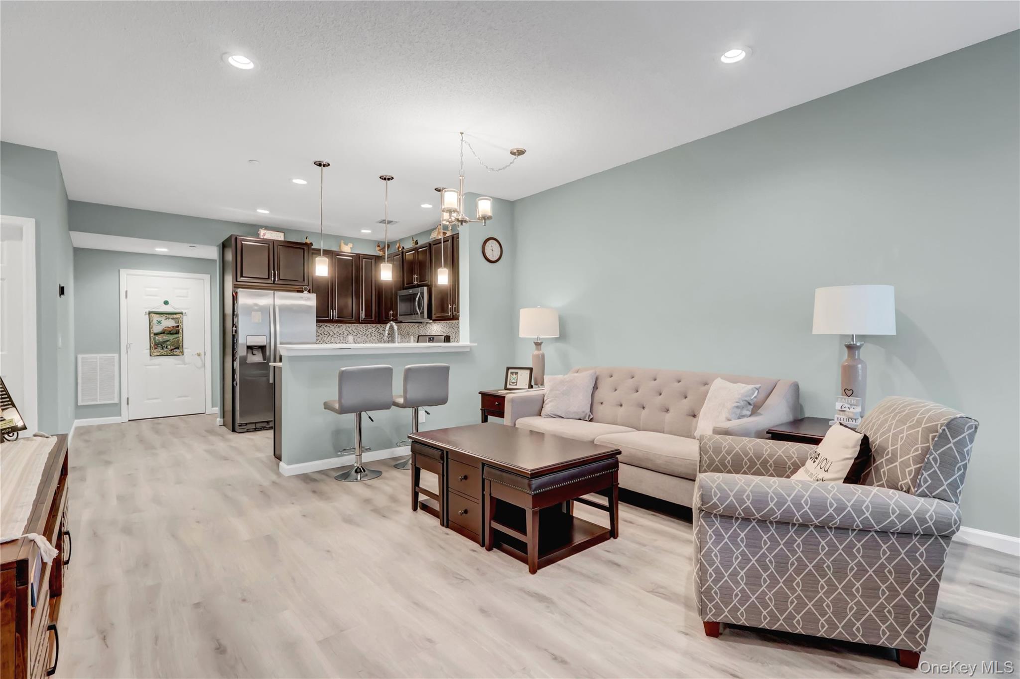 #6 photo, 171 Clubhouse Circle, サフォーク郡 Melville , NY 11747