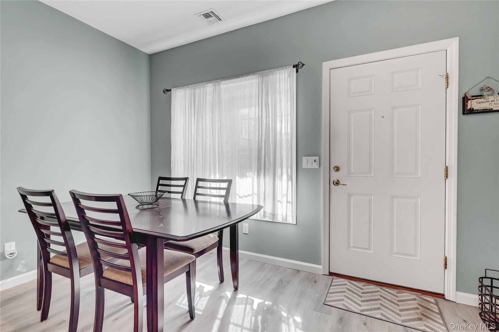 #8 photo, 171 Clubhouse Circle, サフォーク郡 Melville , NY 11747