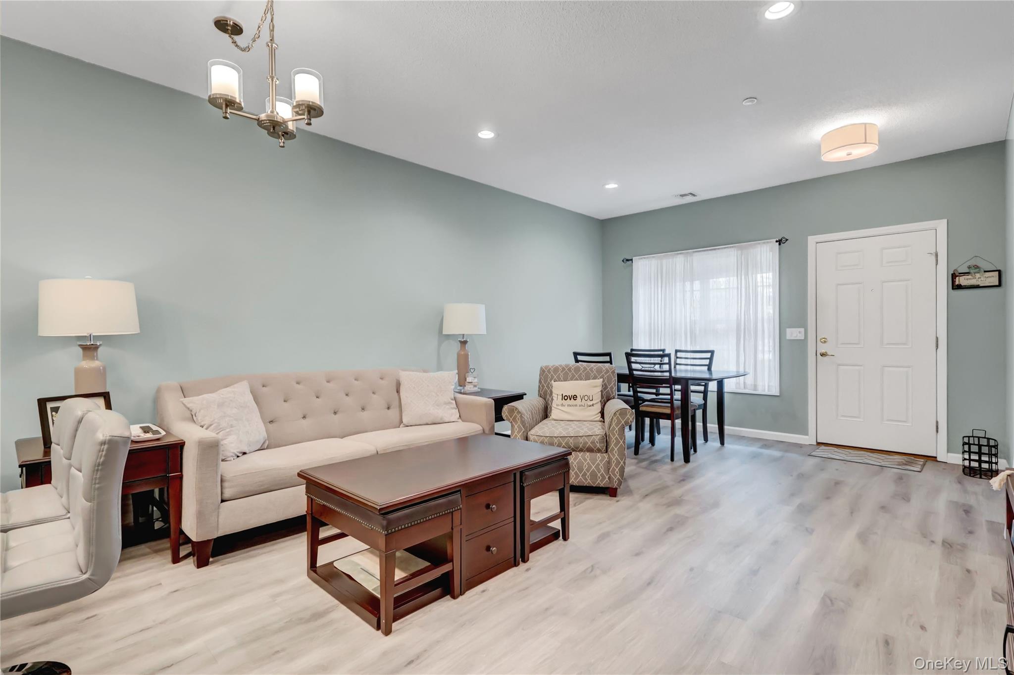 #9 photo, 171 Clubhouse Circle, サフォーク郡 Melville , NY 11747