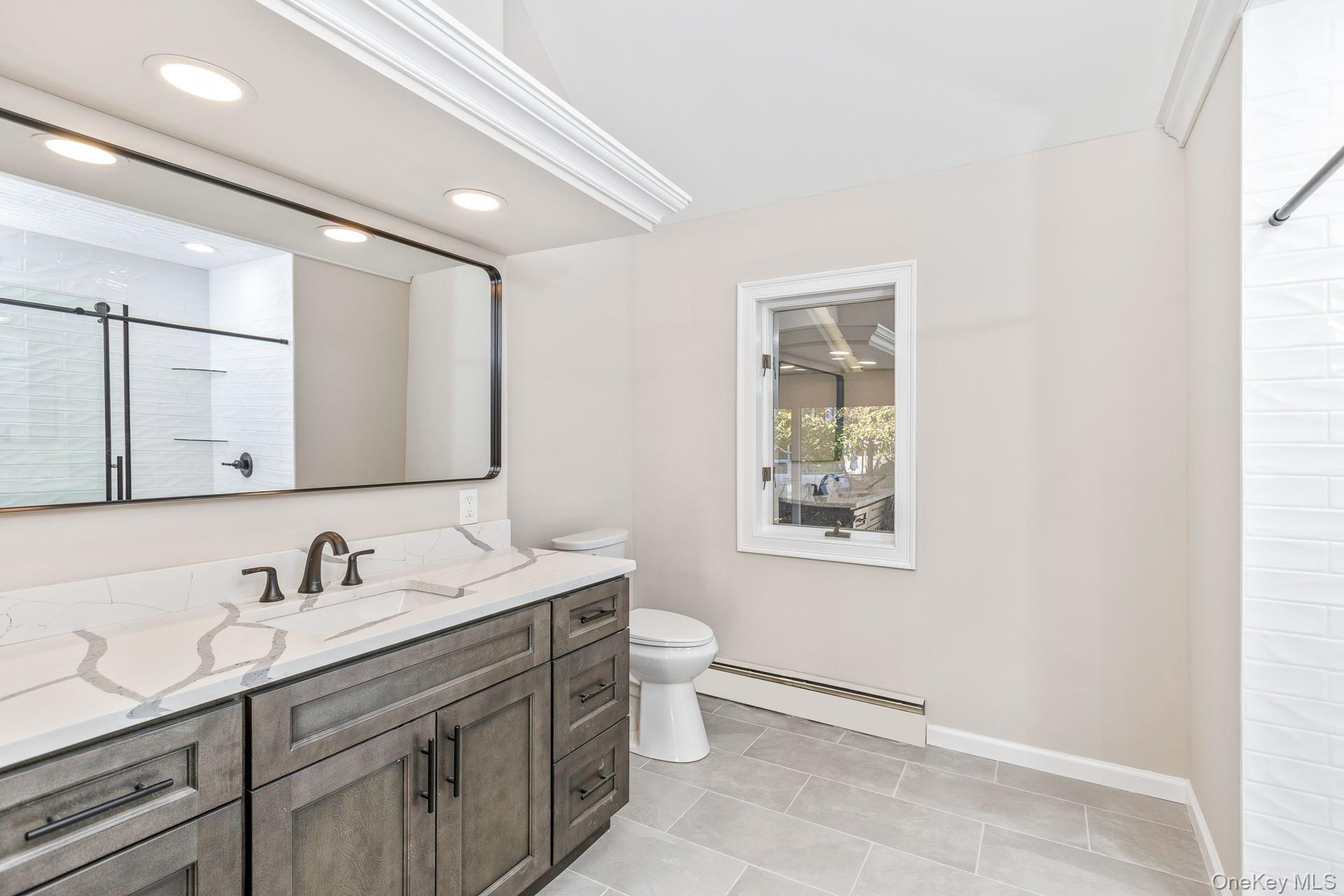 #15 photo, 47 Belleview Avenue, サフォーク郡 Center Moriches , NY 11934