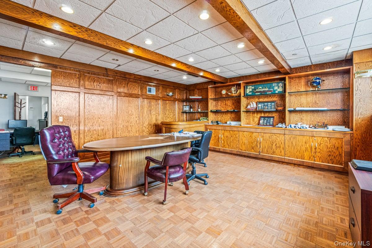 #15 photo, 75 Windsor Avenue, ナッソー郡 Mineola , NY 11501