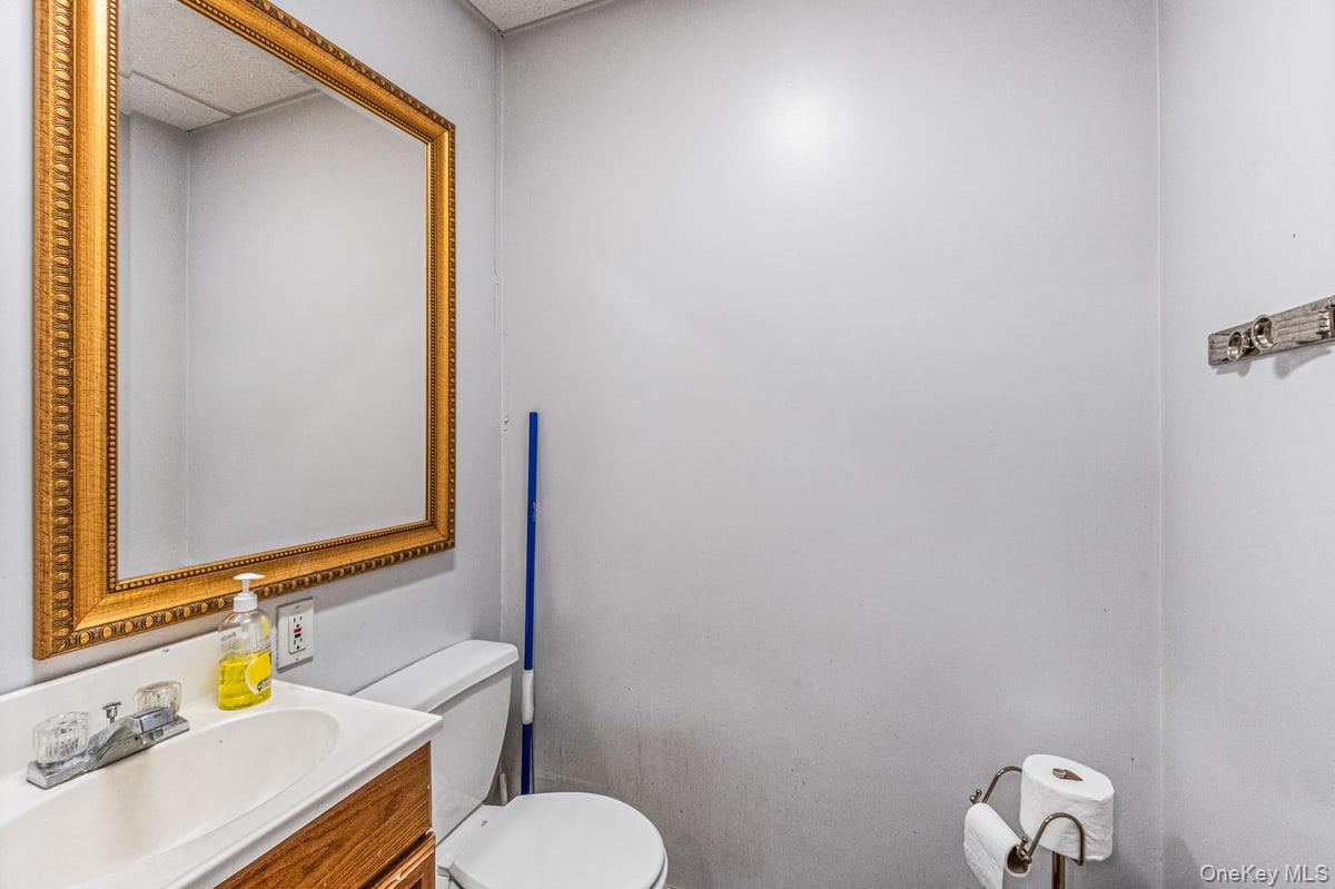 #17 photo, 75 Windsor Avenue, ナッソー郡 Mineola , NY 11501