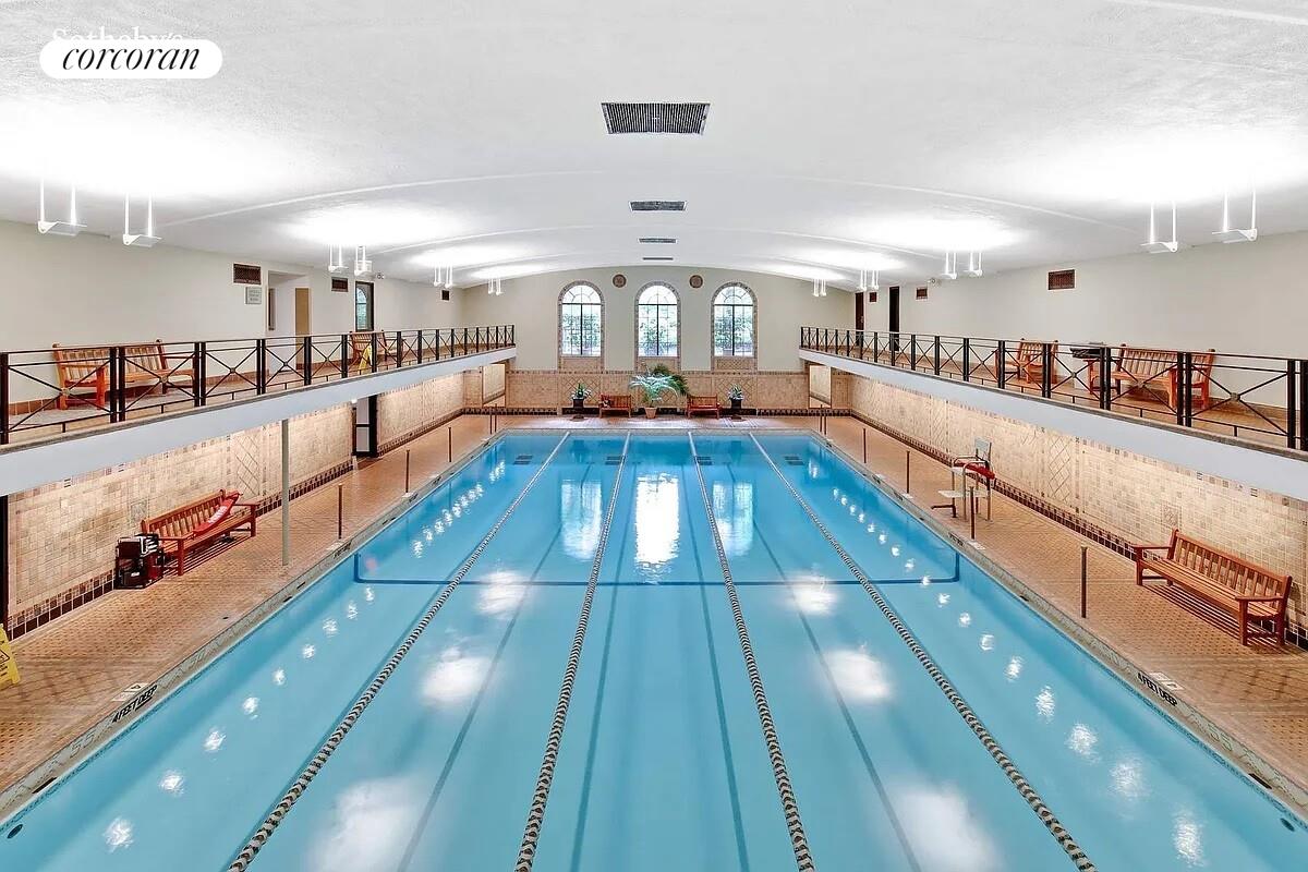 #13 photo, 405 W 23RD Street, マンハッタン Chelsea , NY 10011