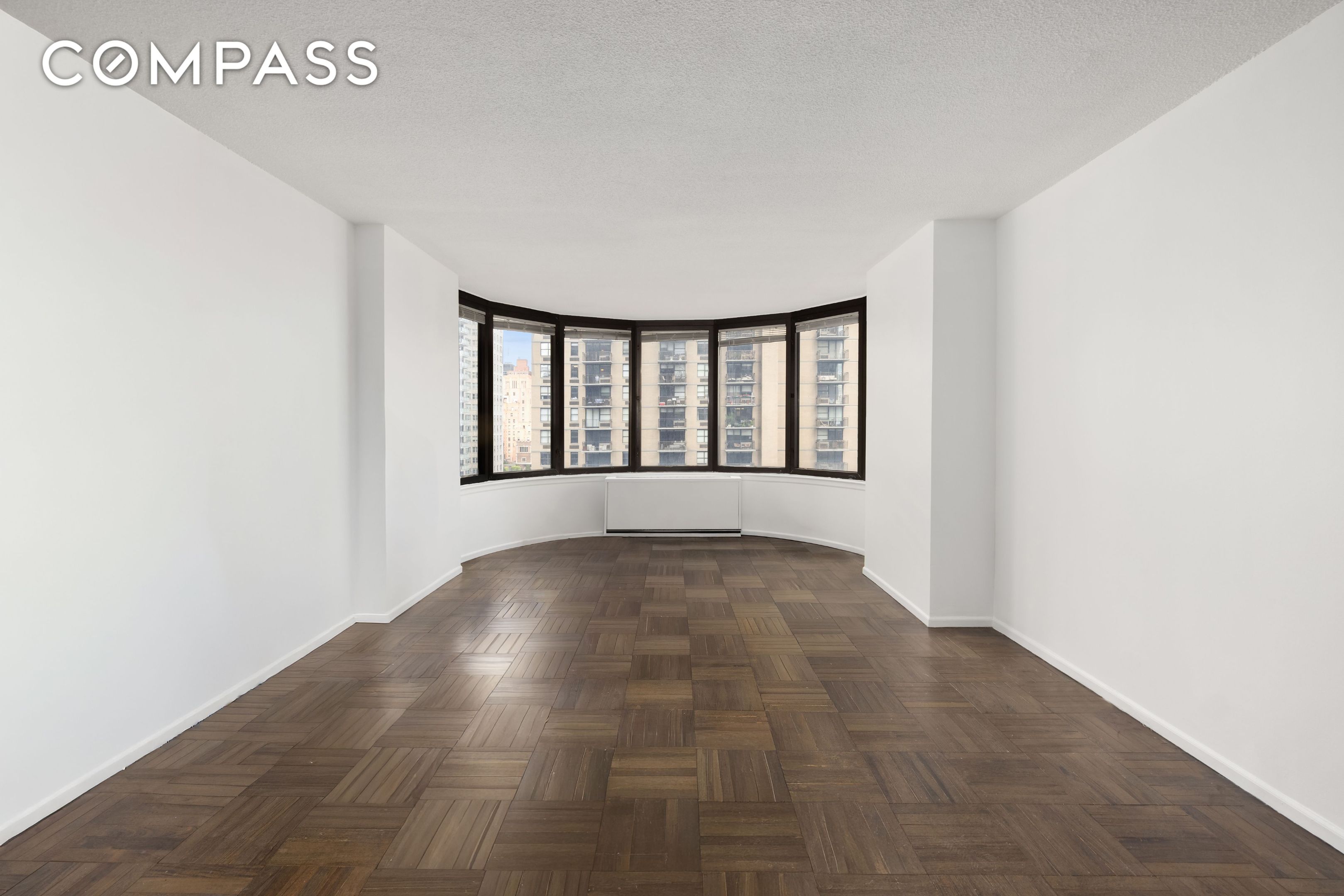 #5 photo, 330 E 38th Street, マンハッタン Murray Hill , NY 10016